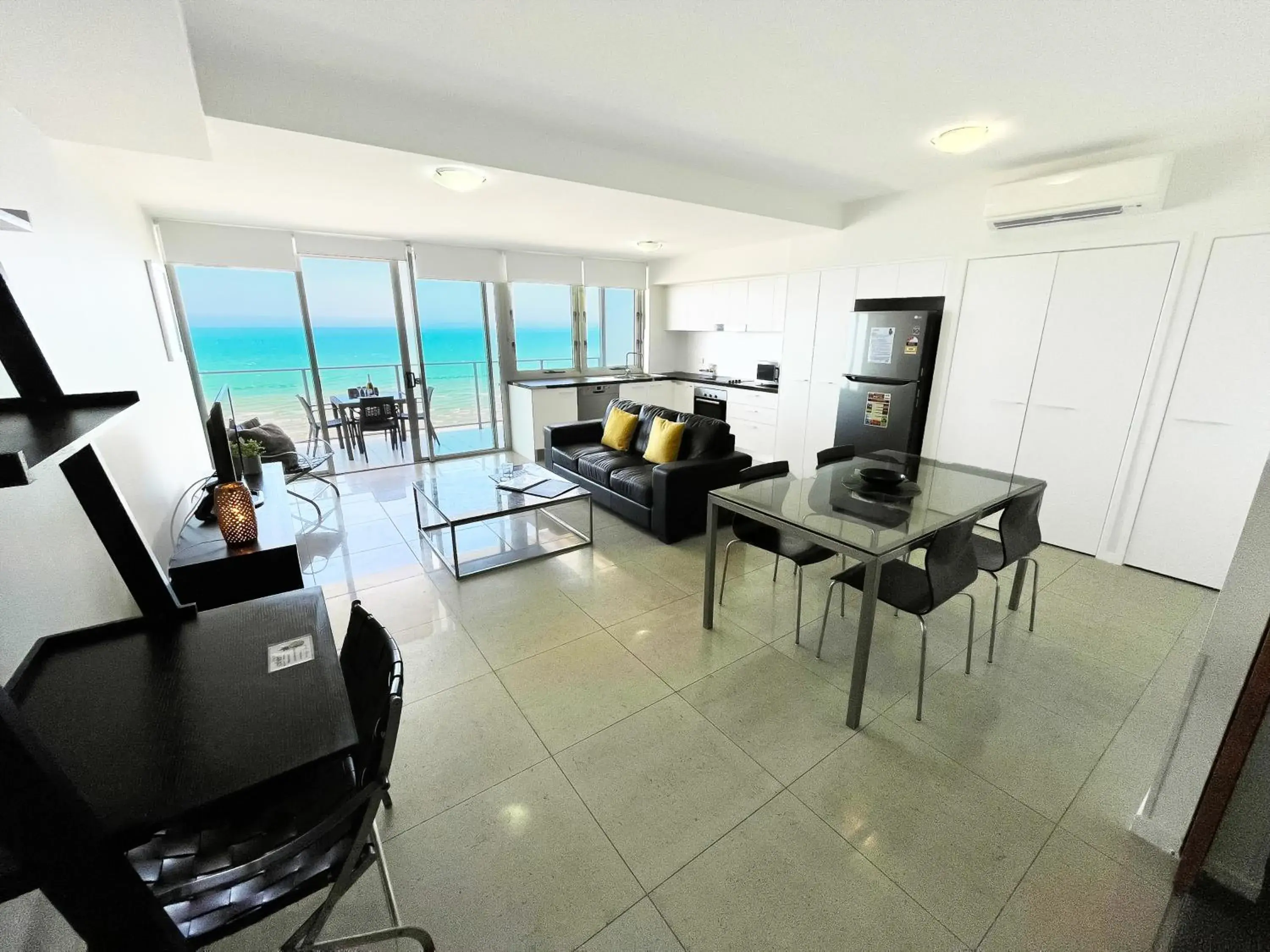 1 Bedroom Apartment Ocean Front in Oshen Holiday Apartments Yeppoon 1 Bedroom Apartment Ocean Front in Oshen Holiday Apartments Yeppoon