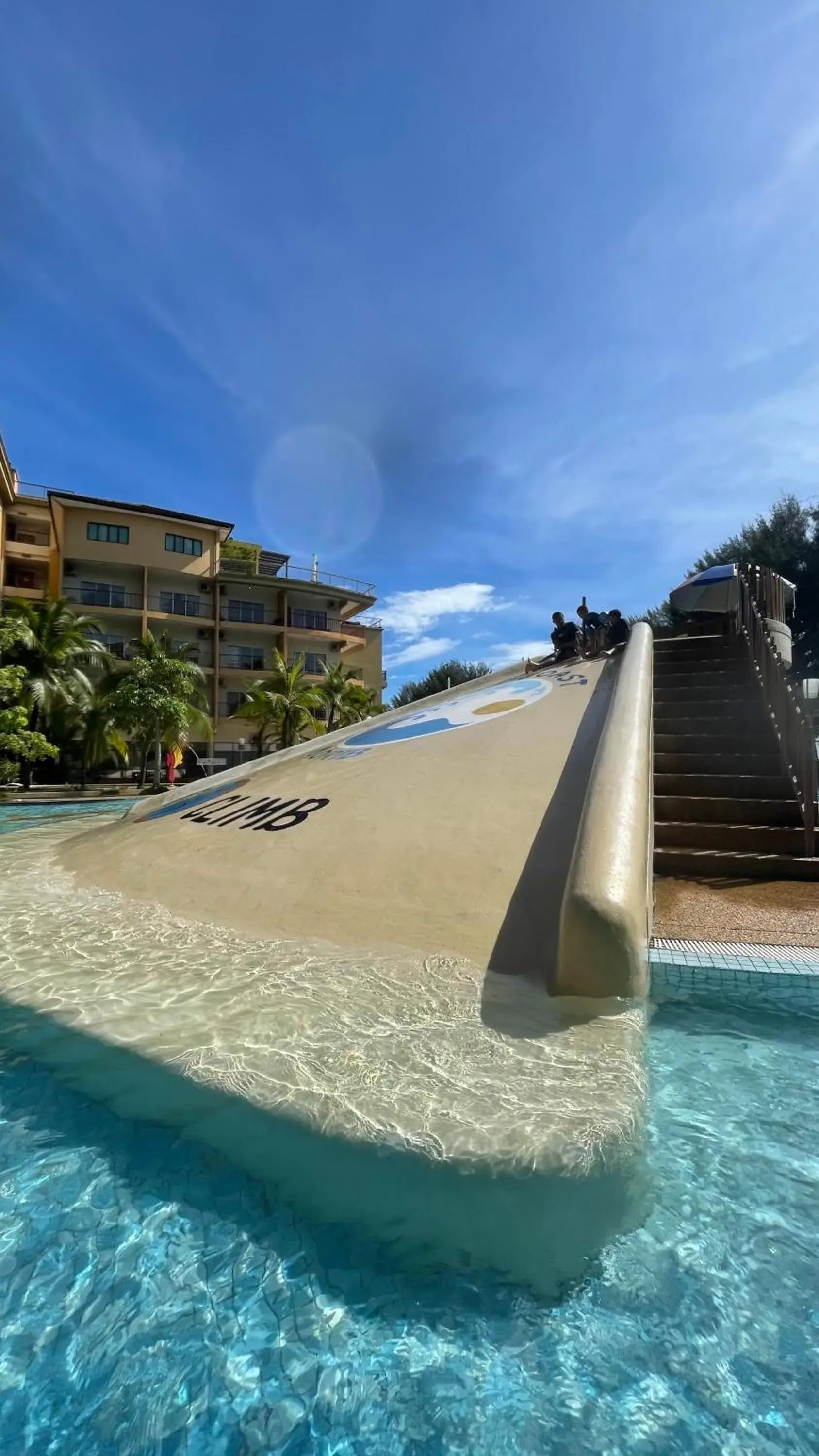 Studio with Pool View in GOLD COAST MORIB @ 3346 Studio with Pool View in GOLD COAST MORIB @ 3346