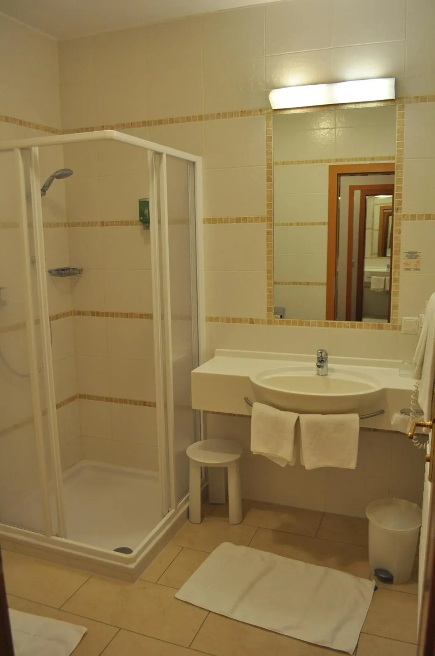 Double or Twin Room - single occupancy in Landhotel Gafringwirt Double or Twin Room - single occupancy in Landhotel Gafringwirt