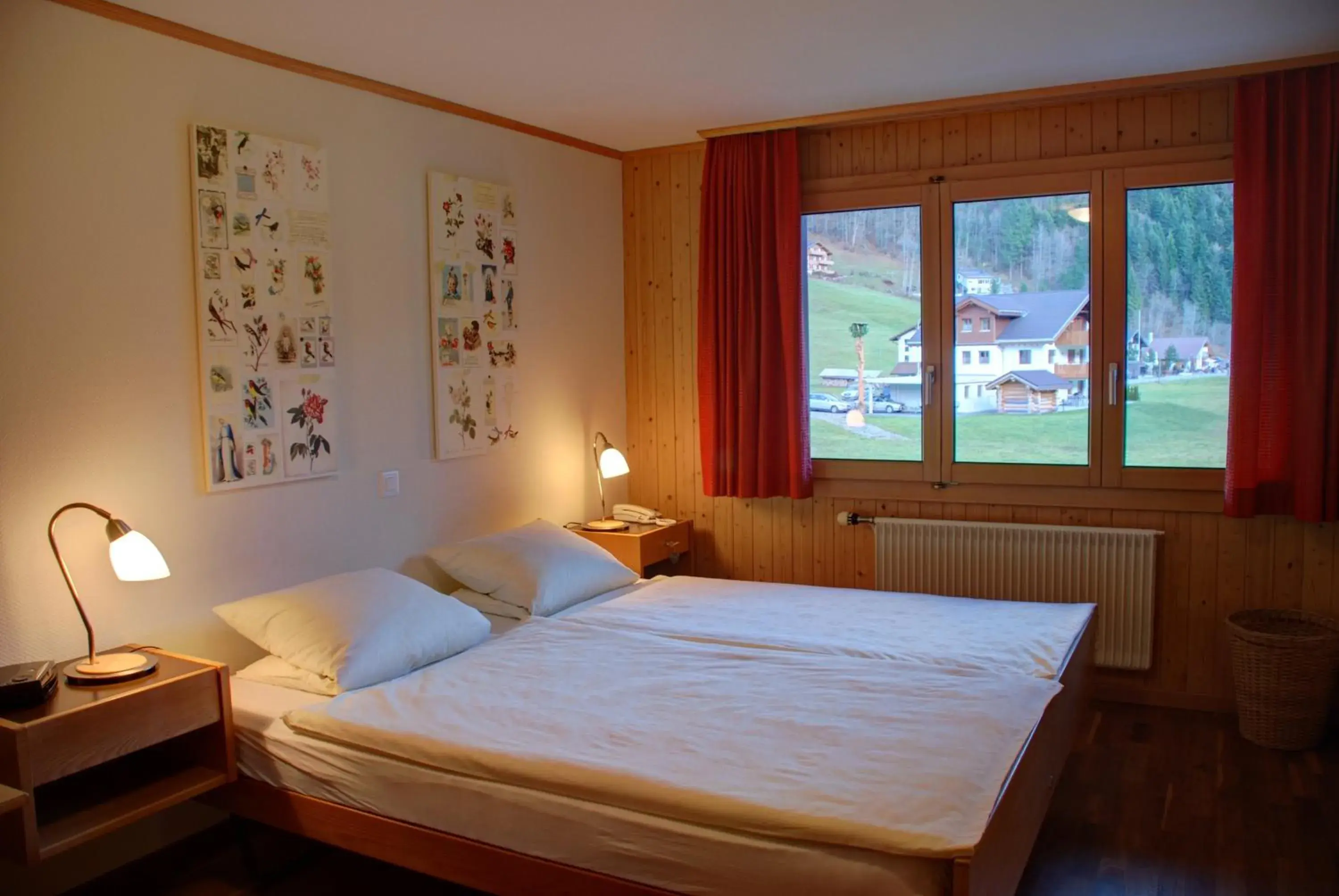Basic Double Room in Hotel Garni Hostatt Basic Double Room in Hotel Garni Hostatt