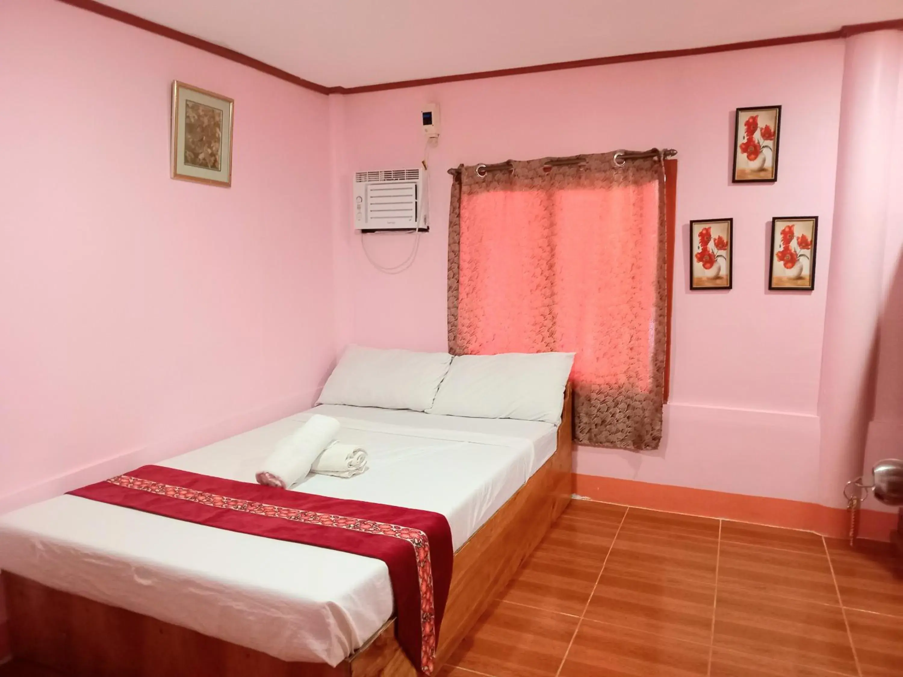 Double Room - single occupancy in JayDin Travellers Inn Double Room - single occupancy in JayDin Travellers Inn