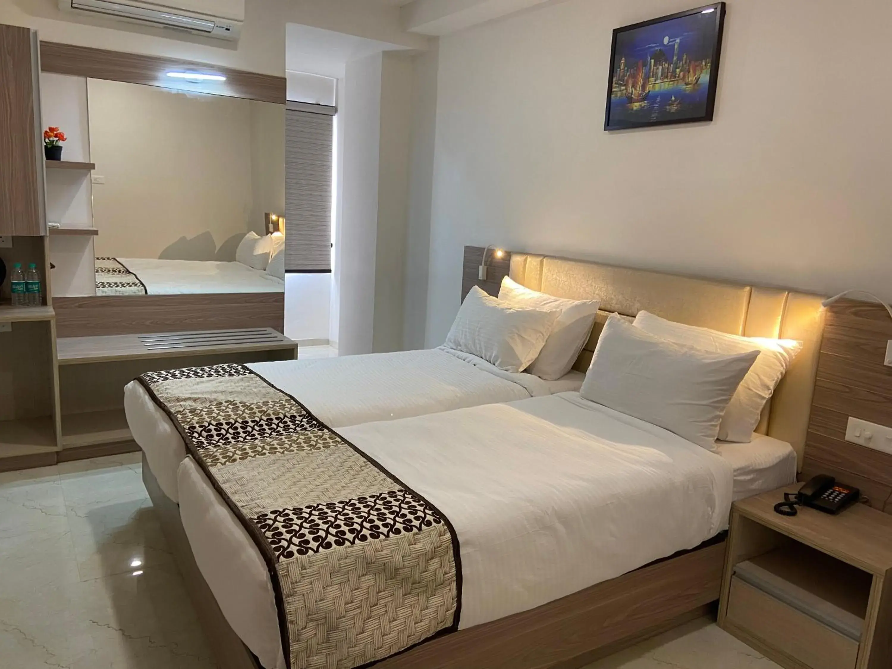 Standard Twin Room - single occupancy in Dash Hotels - Affordable Luxury Standard Twin Room - single occupancy in Dash Hotels - Affordable Luxury