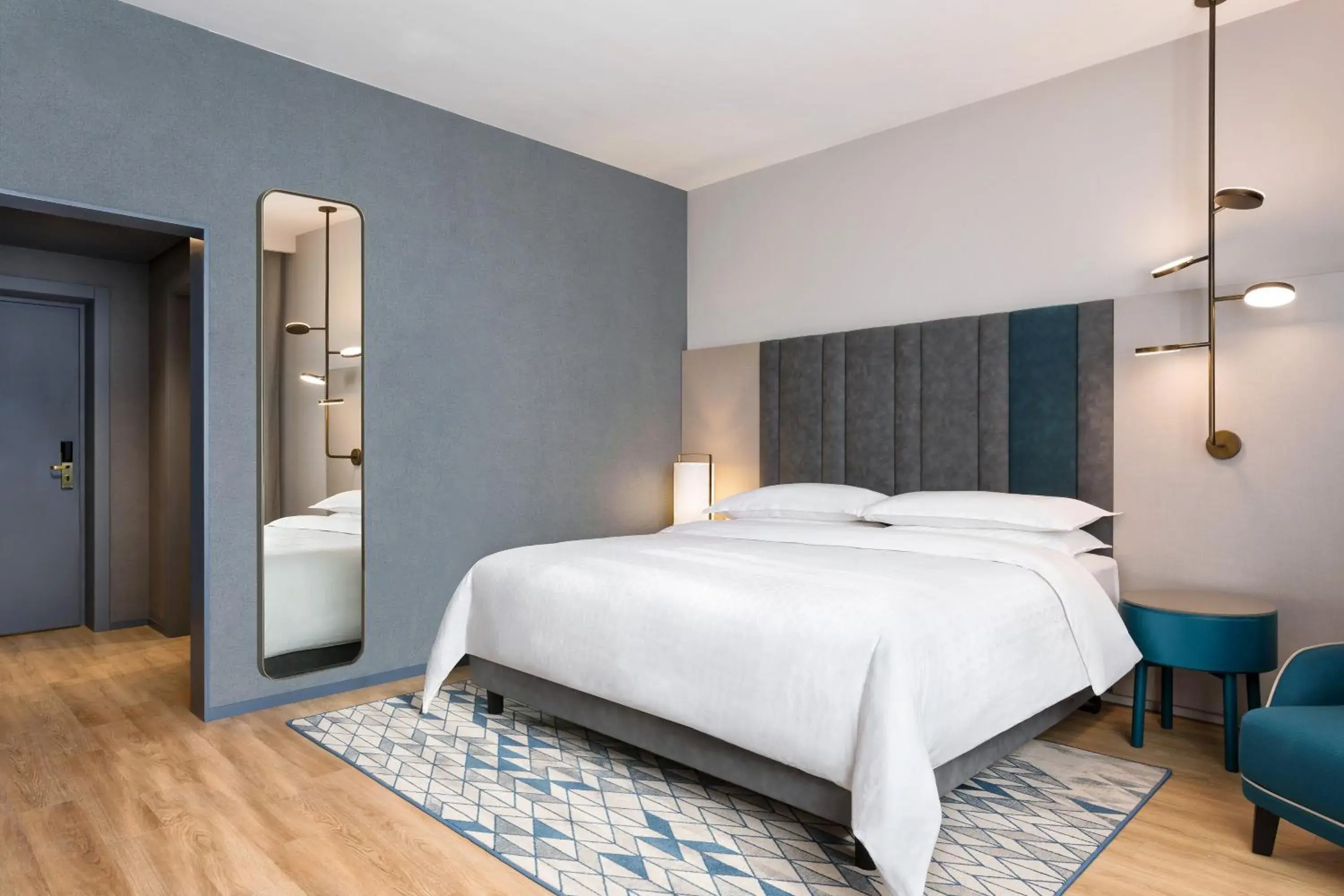 Classic King Room in Sheraton Milan San Siro Classic King Room in Sheraton Milan San Siro