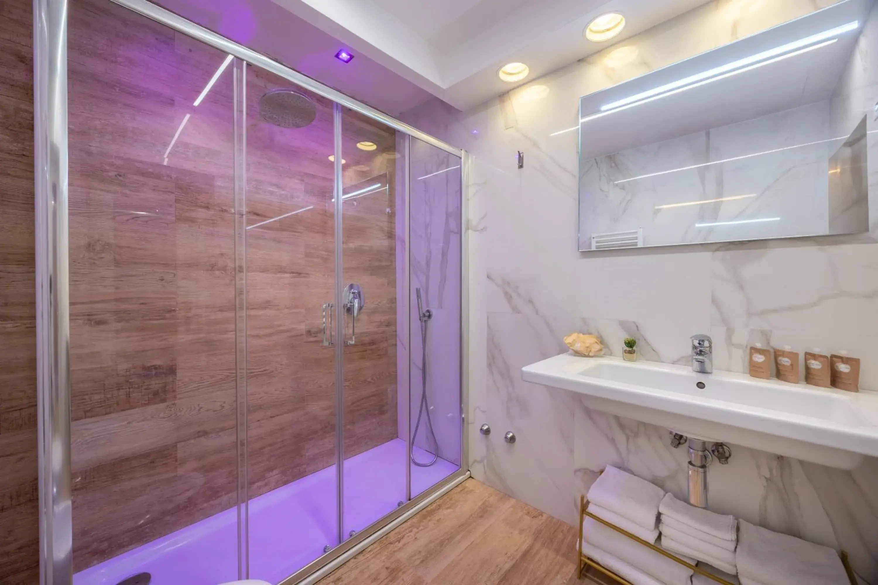 Triple Room in Hotel Palladium Palace Triple Room in Hotel Palladium Palace