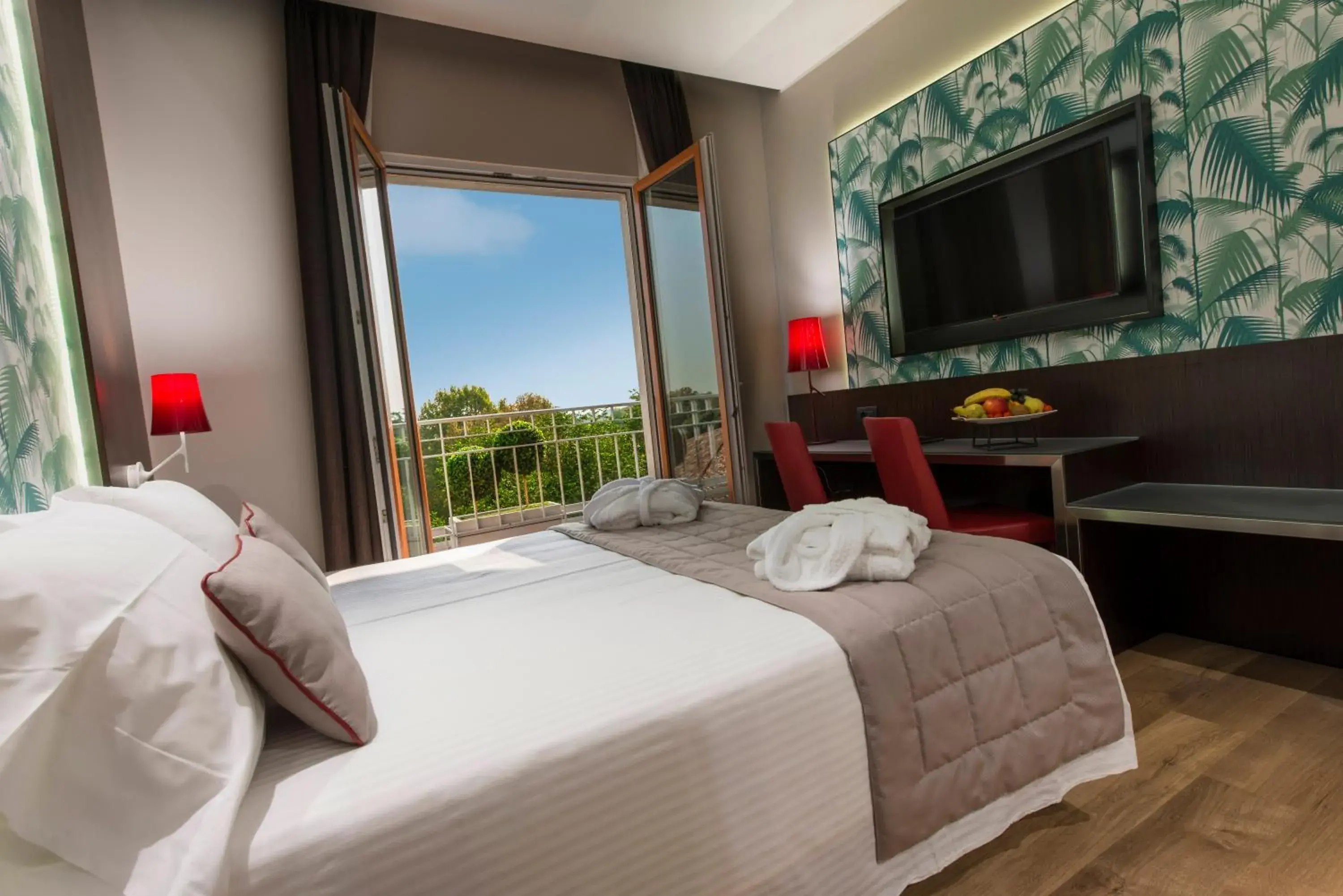 Double or Twin Room with Park View in Hotel Manin Double or Twin Room with Park View in Hotel Manin