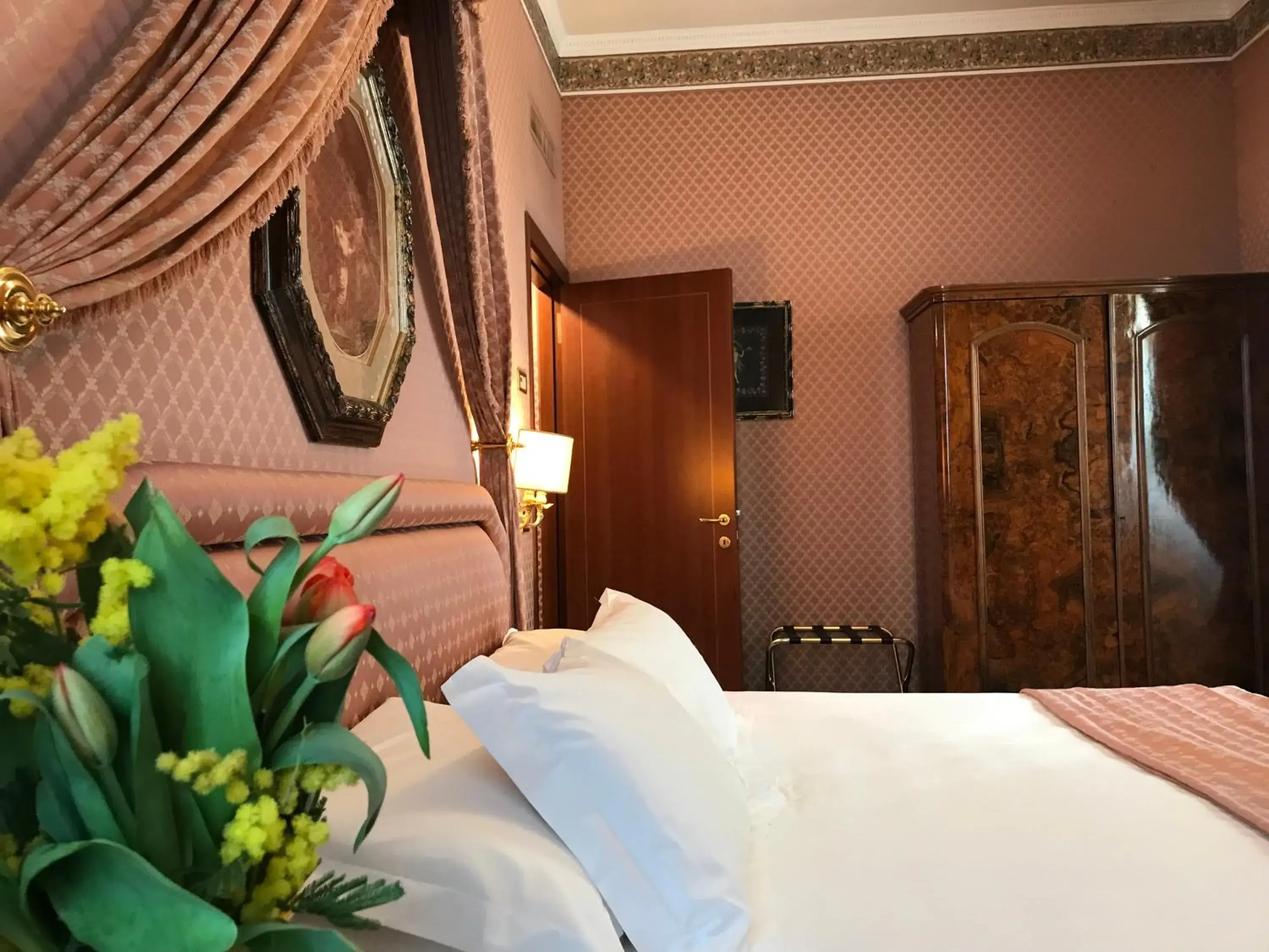 Suite - single occupancy in Hotel Mecenate Palace Suite - single occupancy in Hotel Mecenate Palace