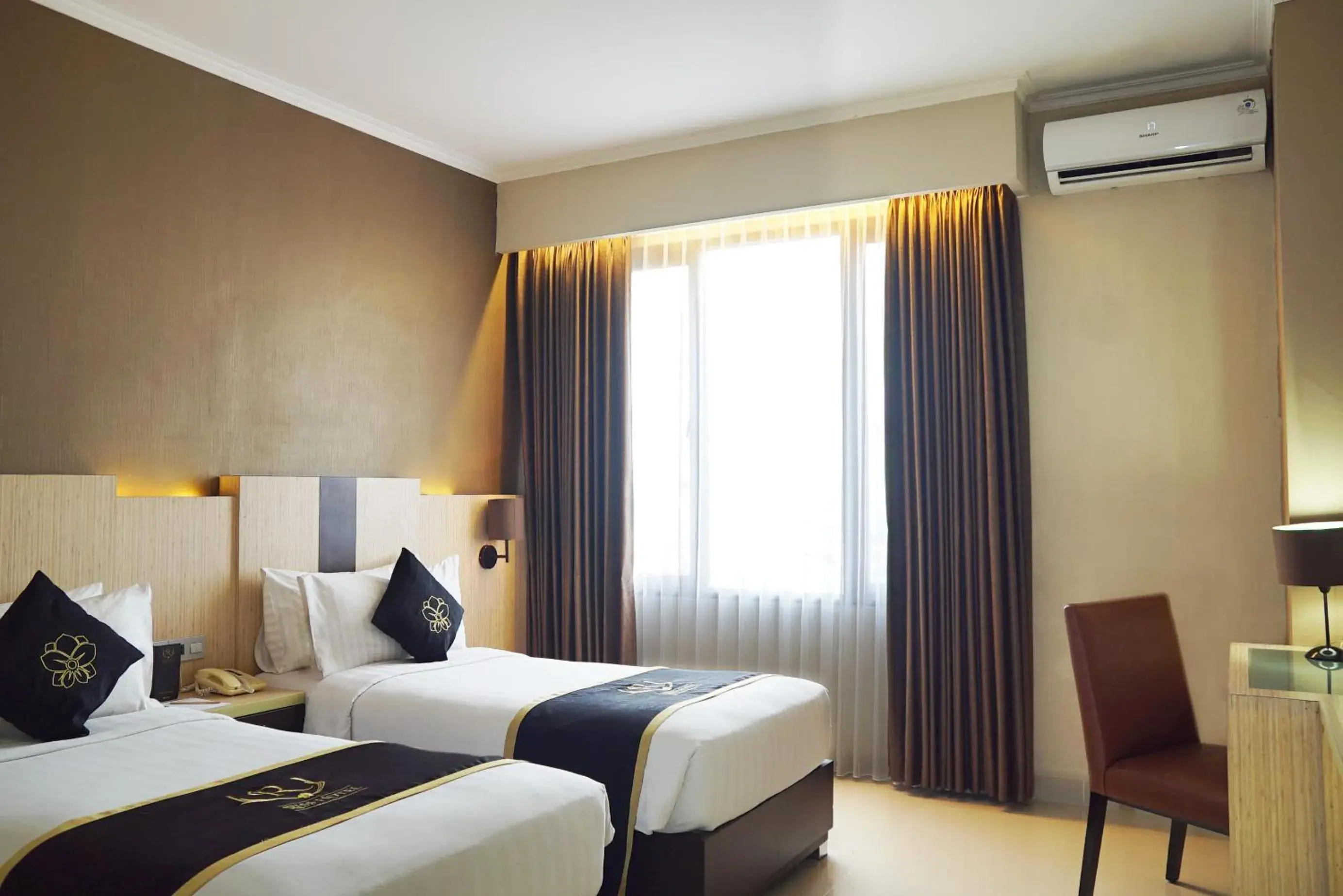 Deluxe Double or Twin Room in Riss Hotel Malioboro Deluxe Double or Twin Room in Riss Hotel Malioboro