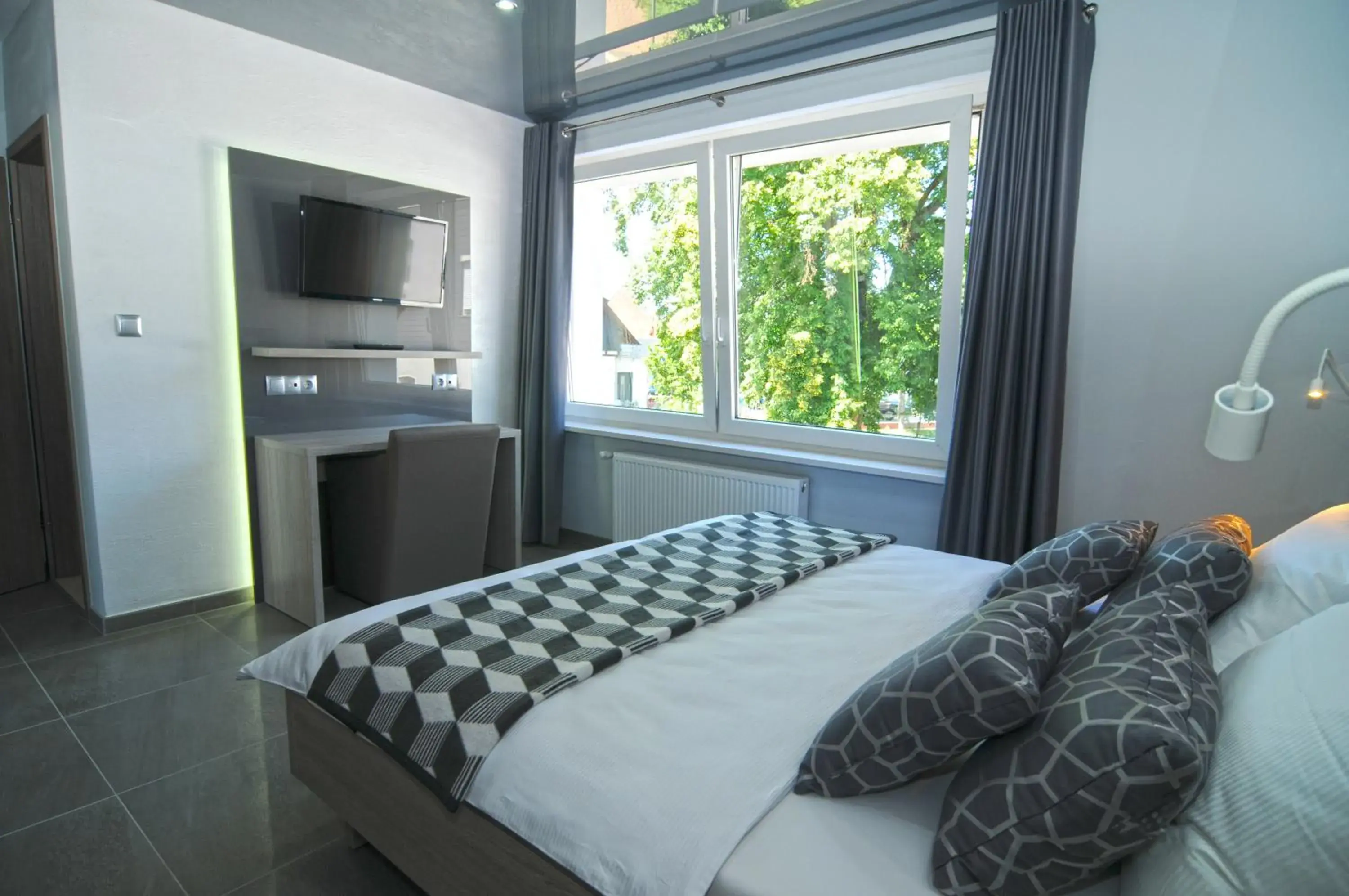 Double Room - single occupancy in Nanis Hotel & Appartements Double Room - single occupancy in Nanis Hotel & Appartements