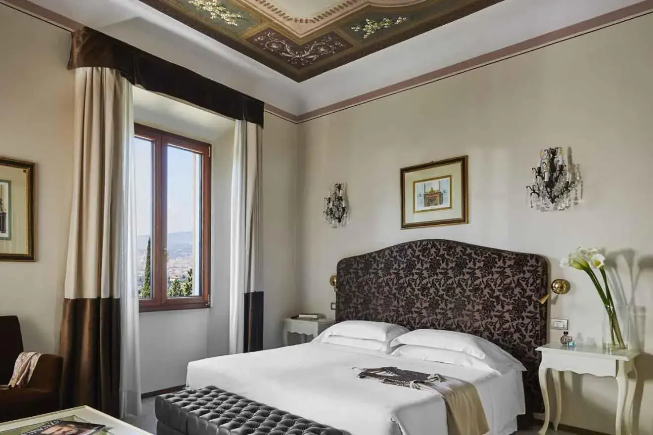 Junior Suite with city view in FH55 Hotel Villa Fiesole Junior Suite with city view in FH55 Hotel Villa Fiesole