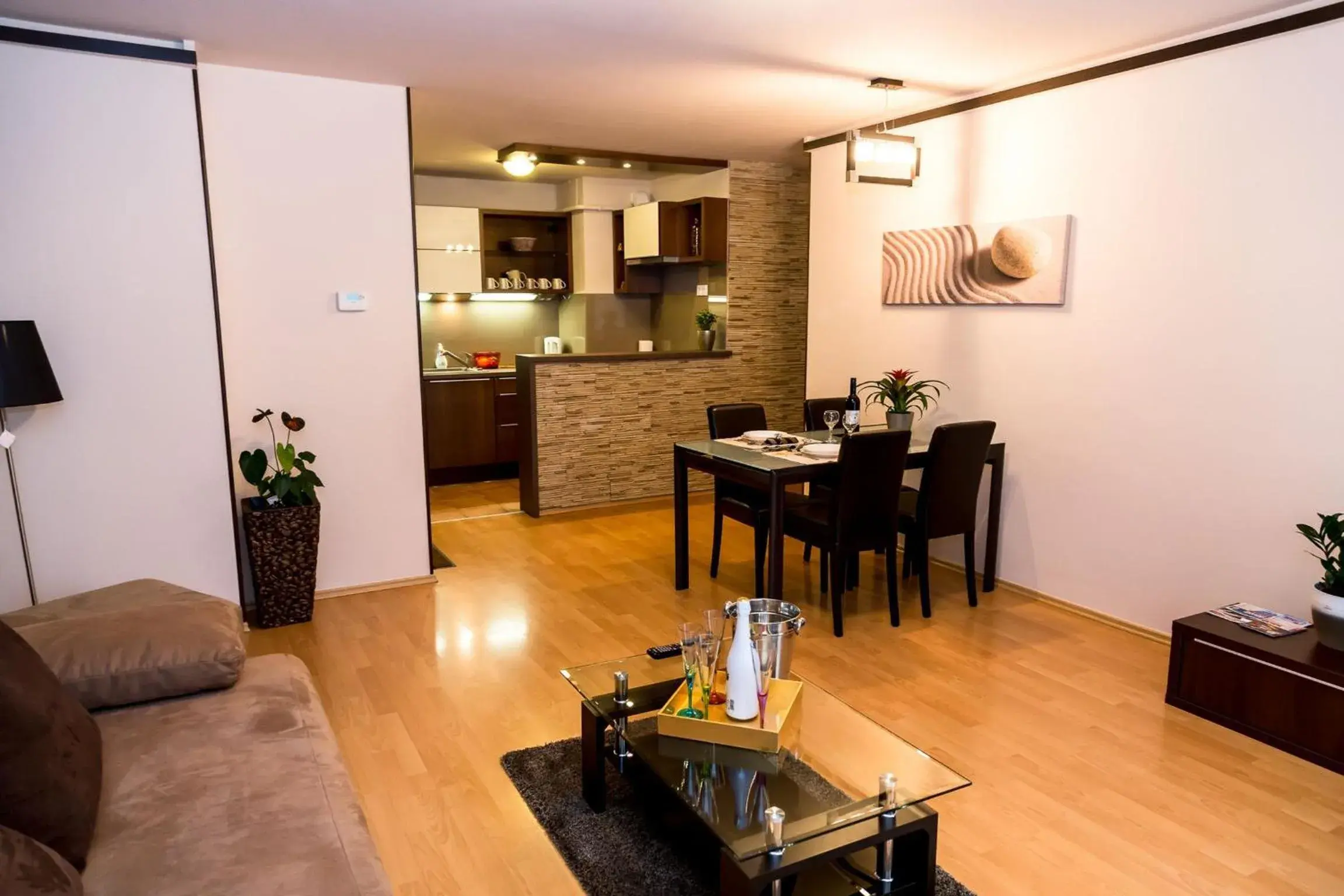 One-Bedroom Apartment with Terrace in Arpad Bridge Apartments One-Bedroom Apartment with Terrace in Arpad Bridge Apartments
