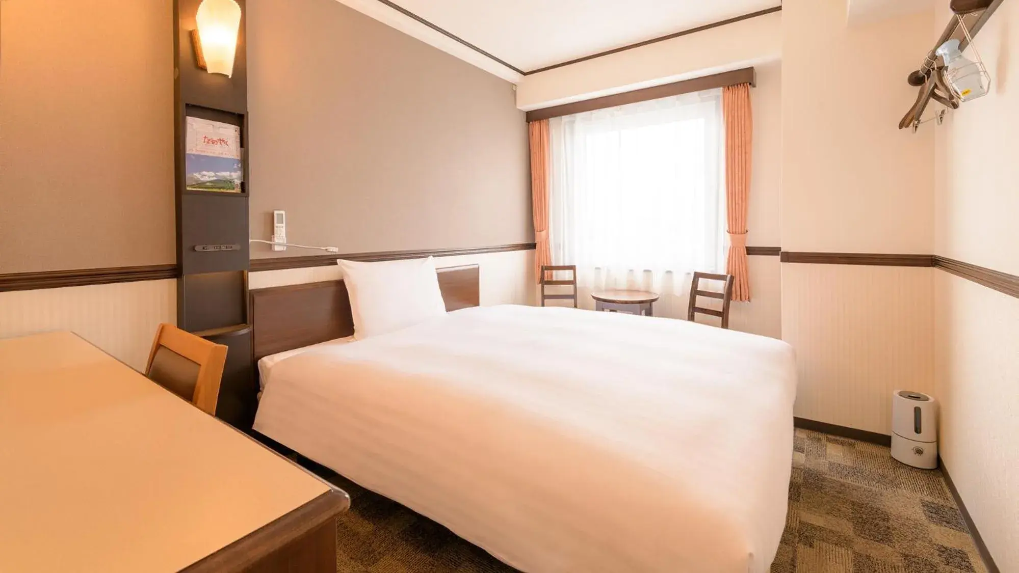 Deluxe Single Room - Non-Smoking in Toyoko Inn HOSPITAL INN Dokkyo Medical University Deluxe Single Room - Non-Smoking in Toyoko Inn HOSPITAL INN Dokkyo Medical University