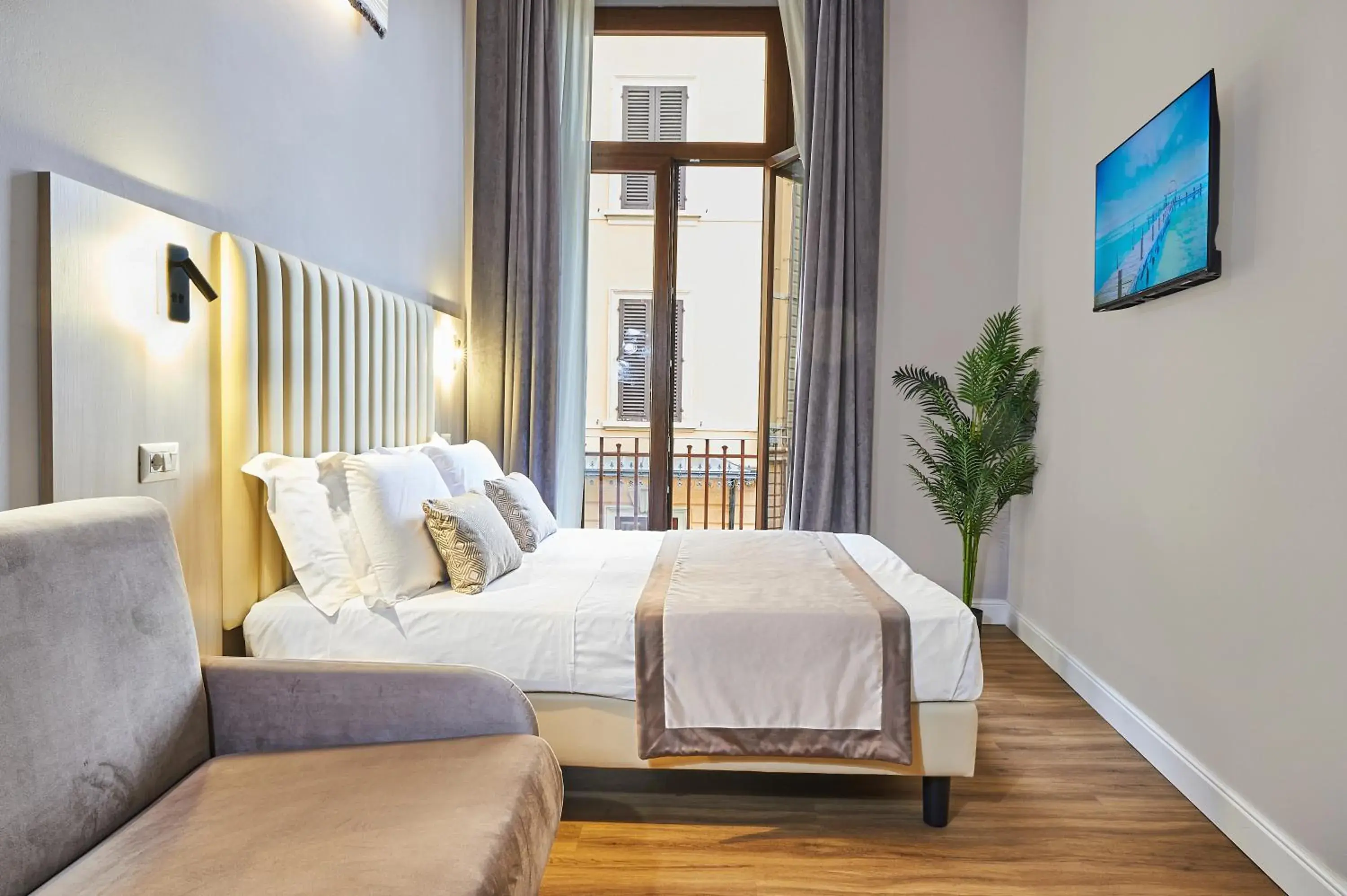 Triple Room in Hotel Brooklyn Triple Room in Hotel Brooklyn