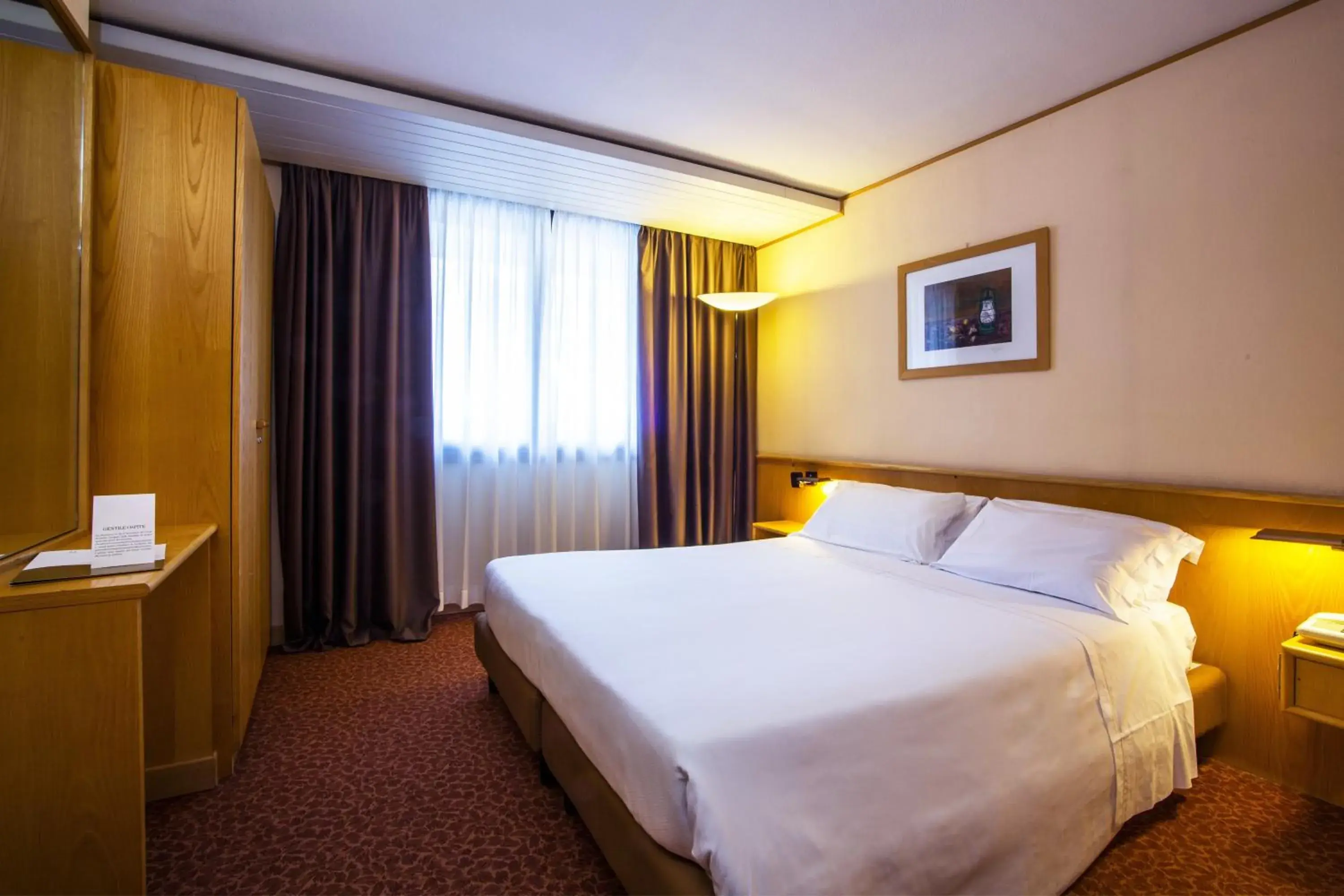 Superior Triple Room with mountain view in Hotel Les Jumeaux Courmayeur Superior Triple Room with mountain view in Hotel Les Jumeaux Courmayeur