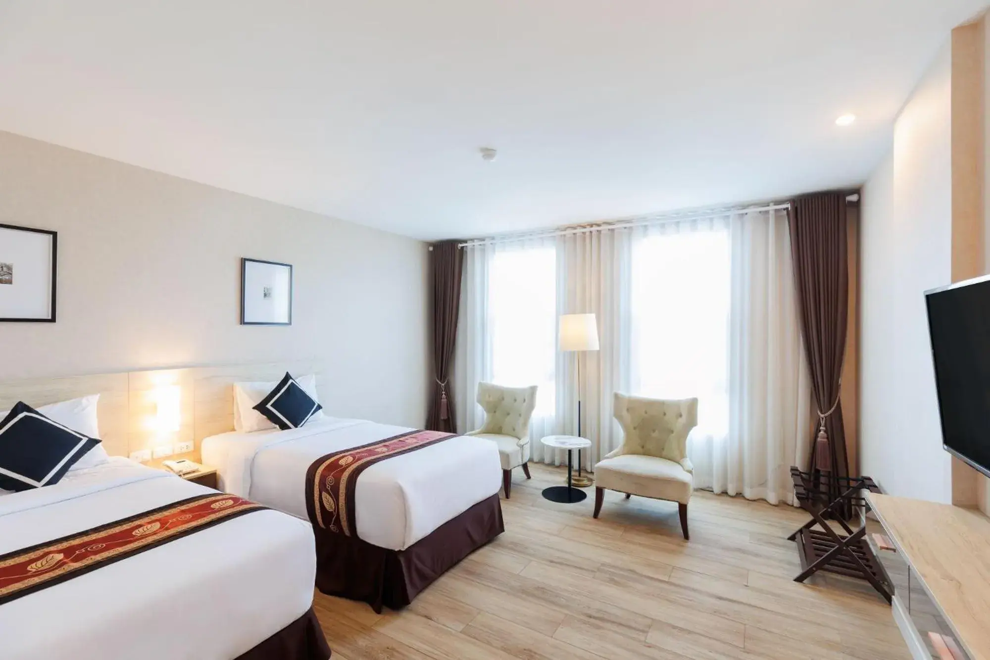 Superior Twin Room in Le Cannes Hotel Superior Twin Room in Le Cannes Hotel