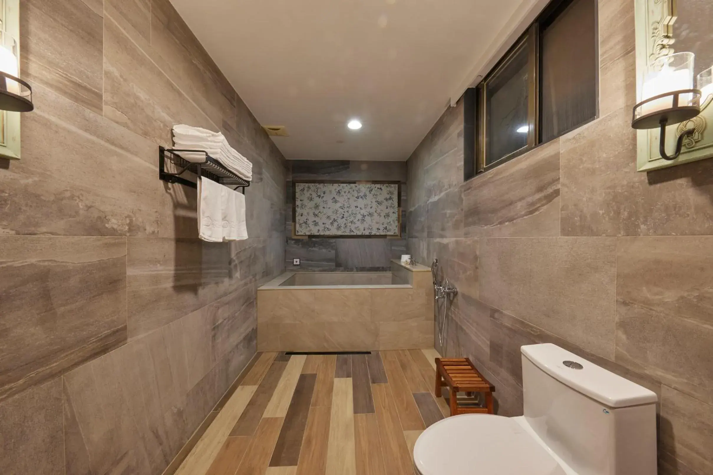 Superior Family Room in Kyokusui Hotspring Hotel Superior Family Room in Kyokusui Hotspring Hotel