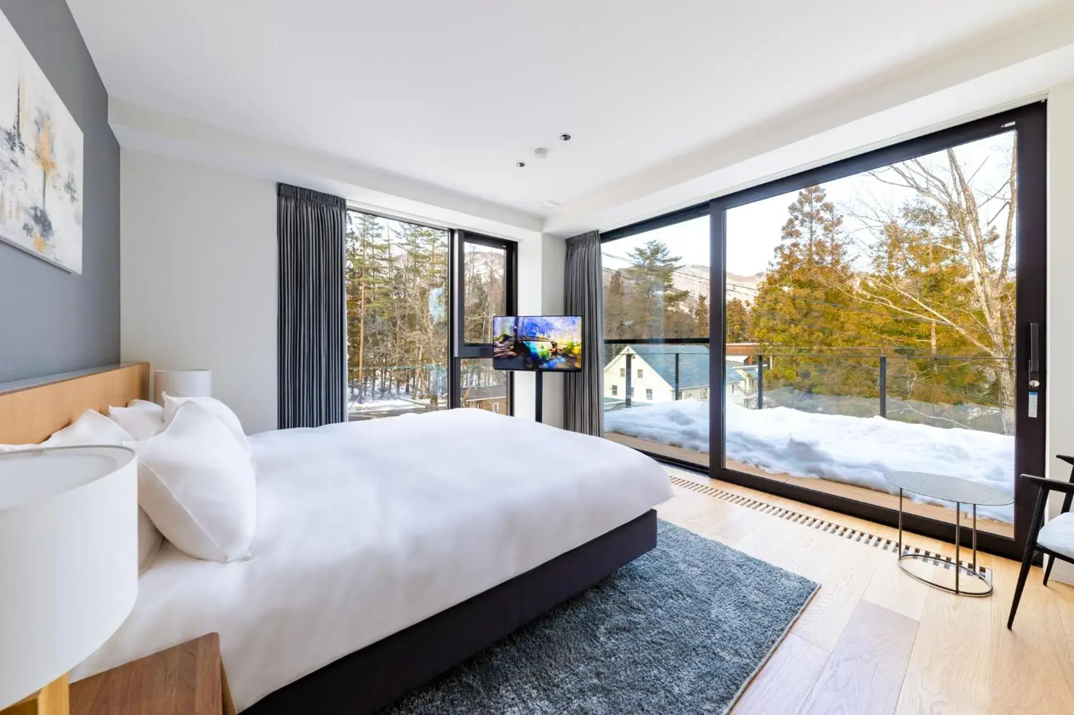 Apartment with Terrace in ROKA by HHG Apartment with Terrace in ROKA by HHG