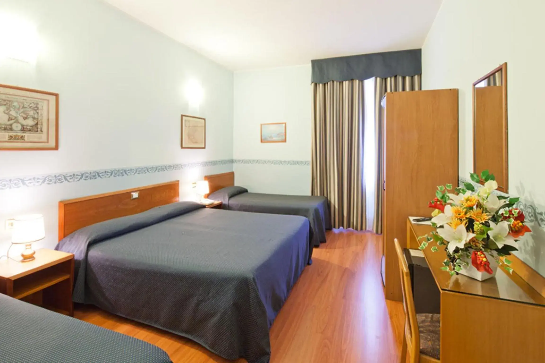 Family Room in Hotel Terminus & Plaza Family Room in Hotel Terminus & Plaza