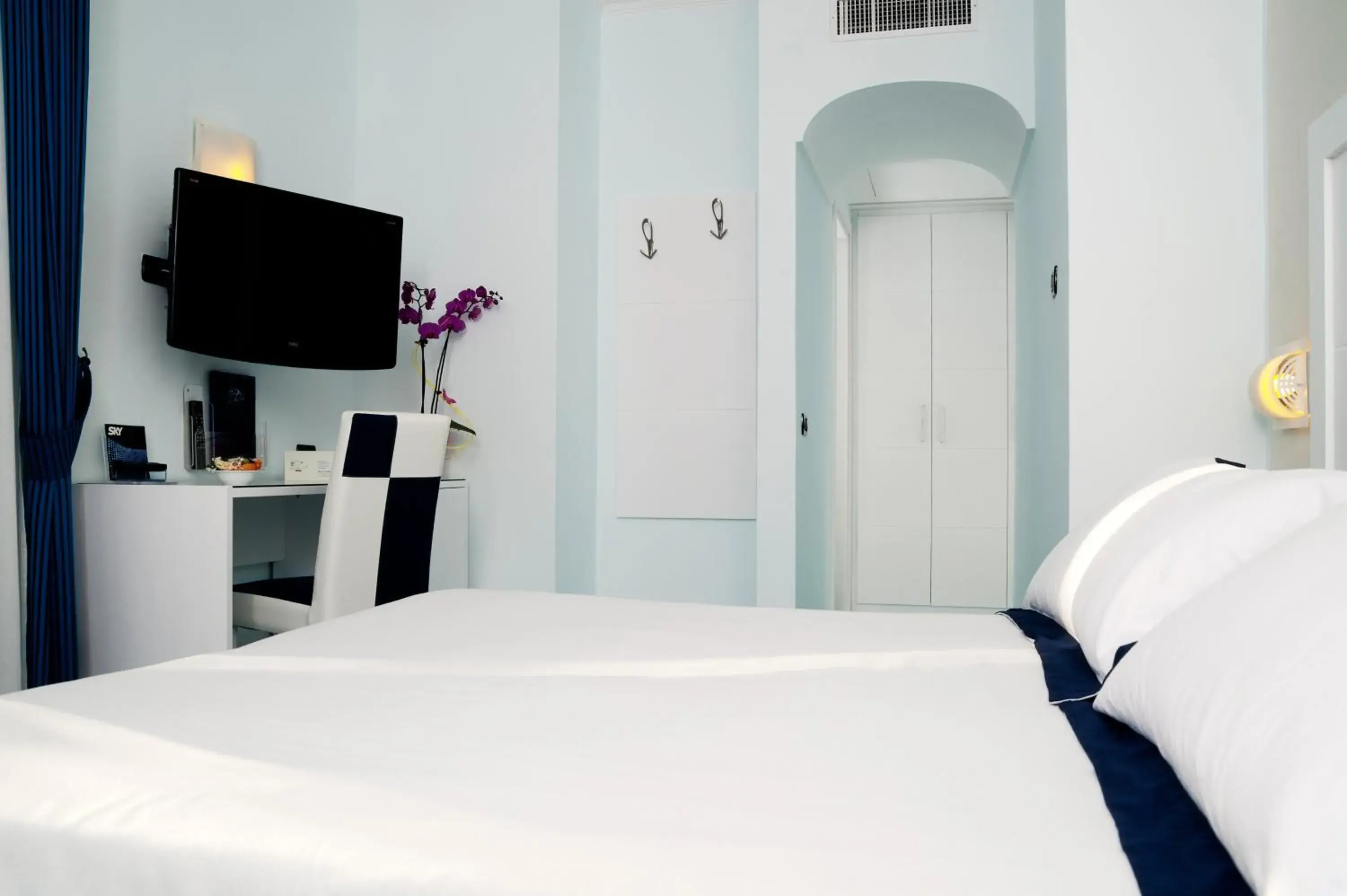 Double Room in Hotel Villa Durrueli Resort & Spa Double Room in Hotel Villa Durrueli Resort & Spa