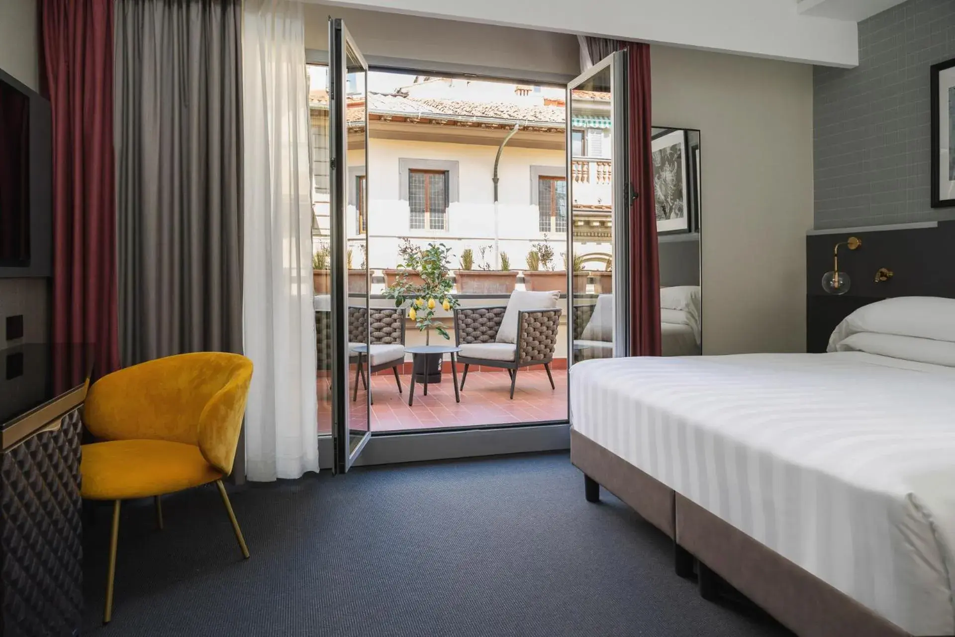 Double Room with Terrace in iQ Hotel Firenze Double Room with Terrace in iQ Hotel Firenze