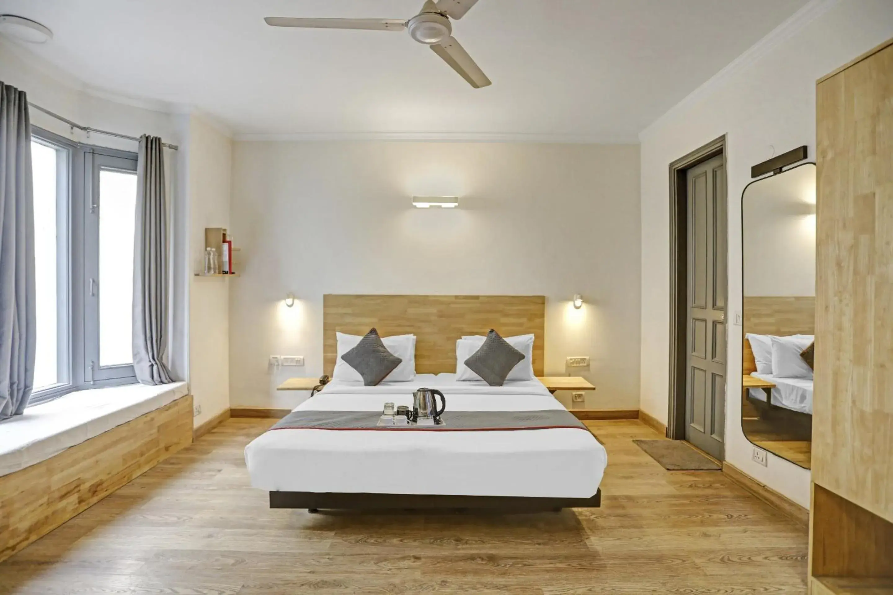 Standard Double Room - single occupancy in Super Townhouse Crystal Leaf Standard Double Room - single occupancy in Super Townhouse Crystal Leaf