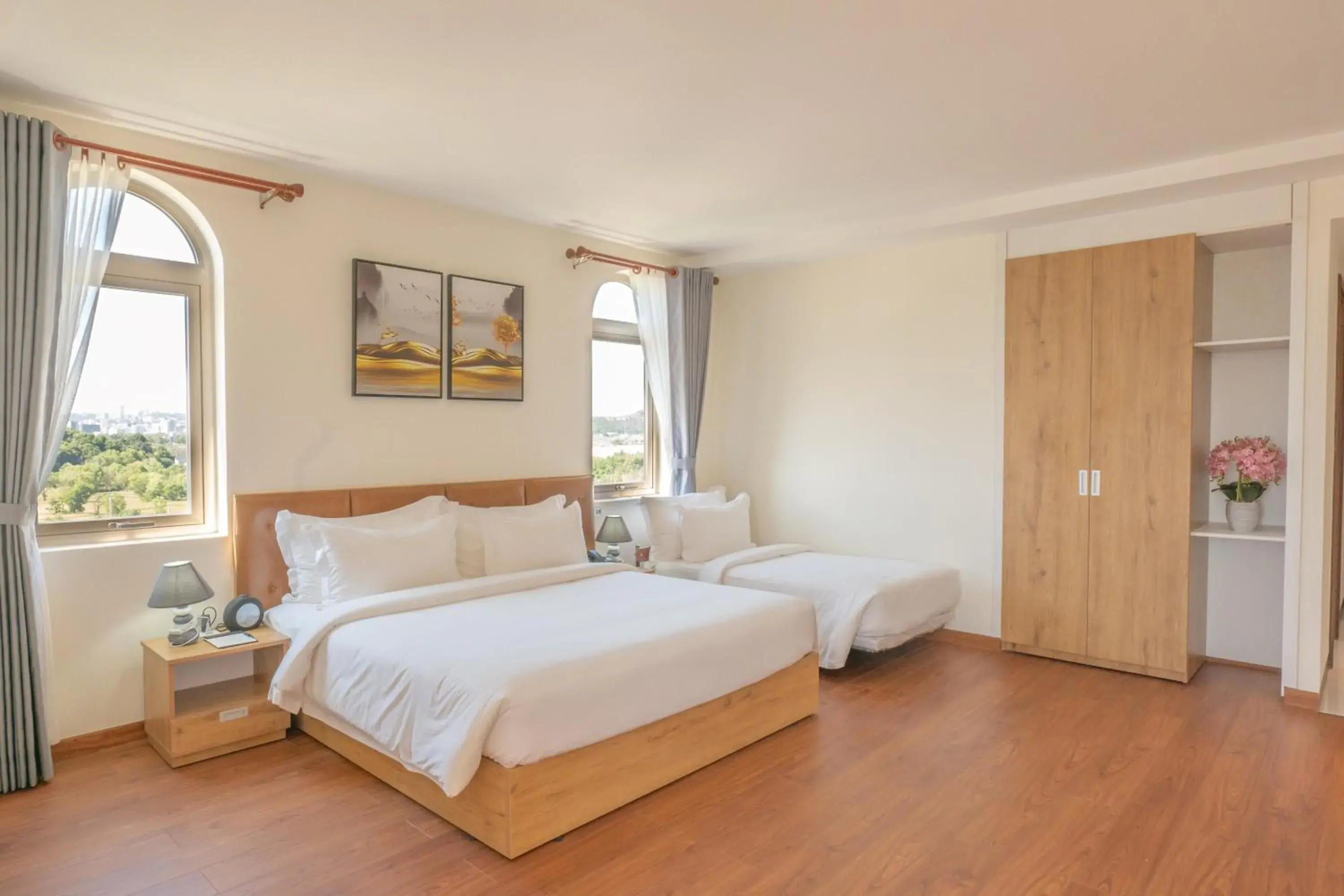 Family Room with Sea View in Sea Breeze Hotel & Villa Family Room with Sea View in Sea Breeze Hotel & Villa