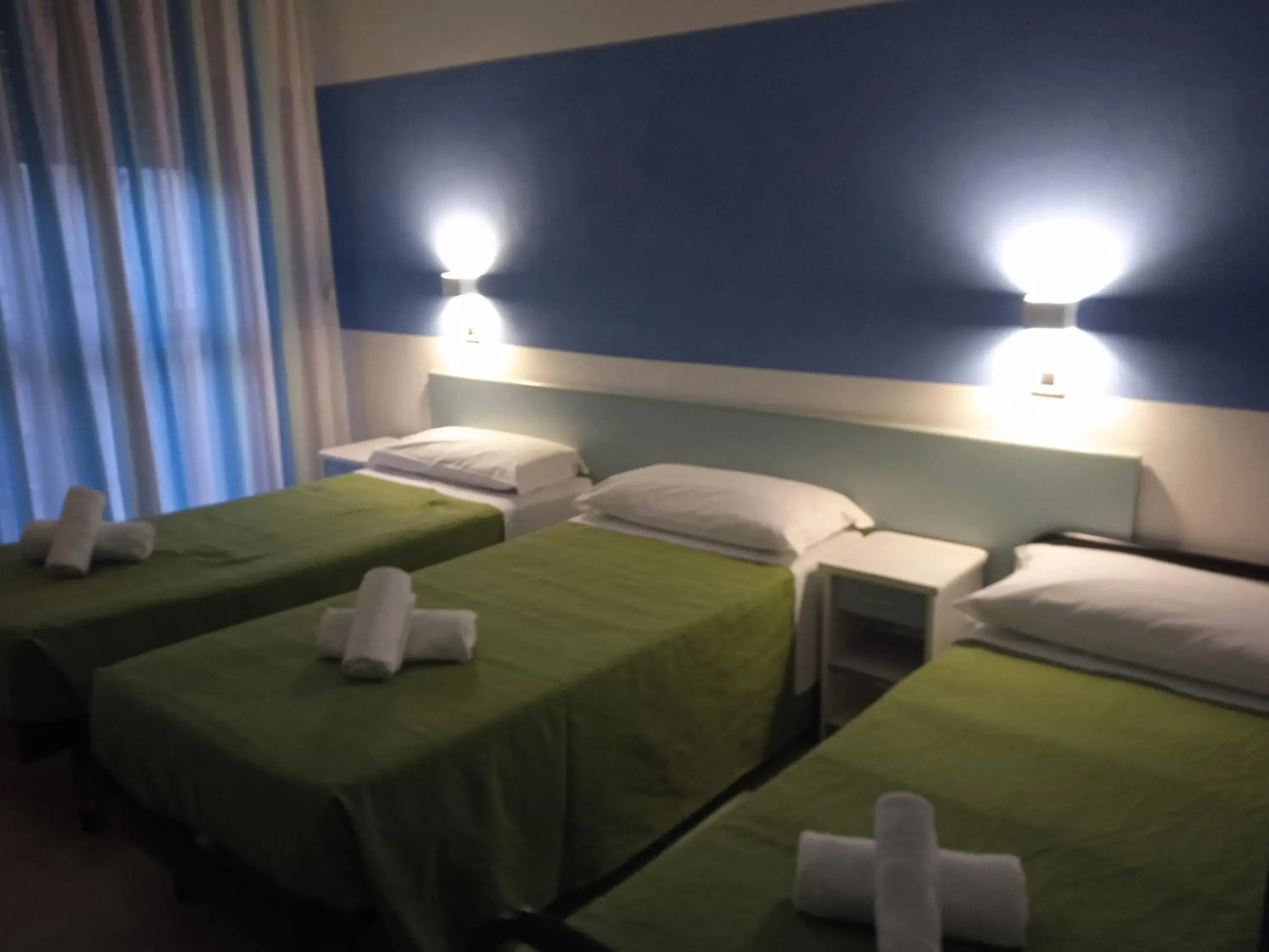 Standard Triple Room in Hotel Napoleon Standard Triple Room in Hotel Napoleon