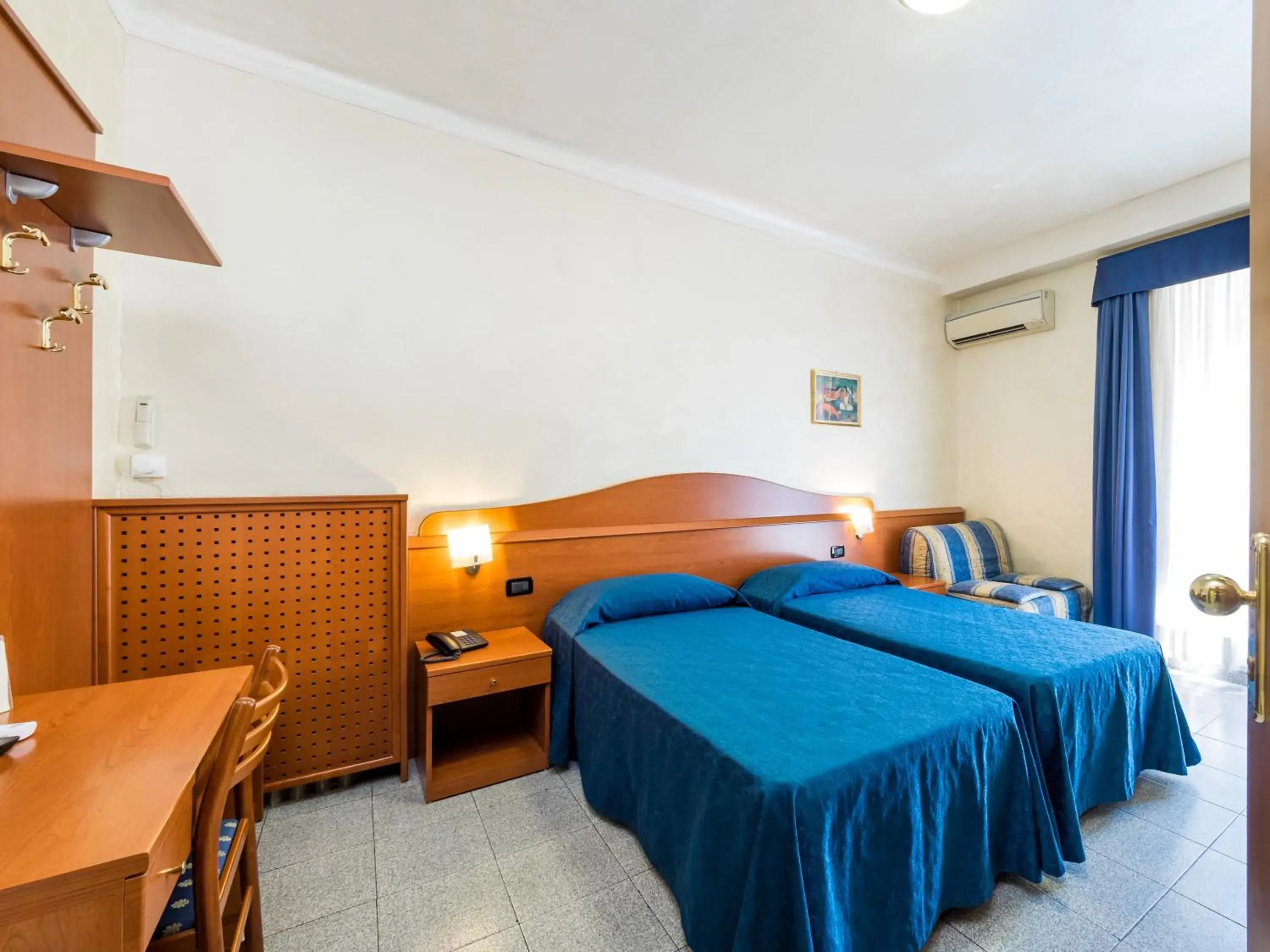 Twin Room in Hotel Aurora Twin Room in Hotel Aurora