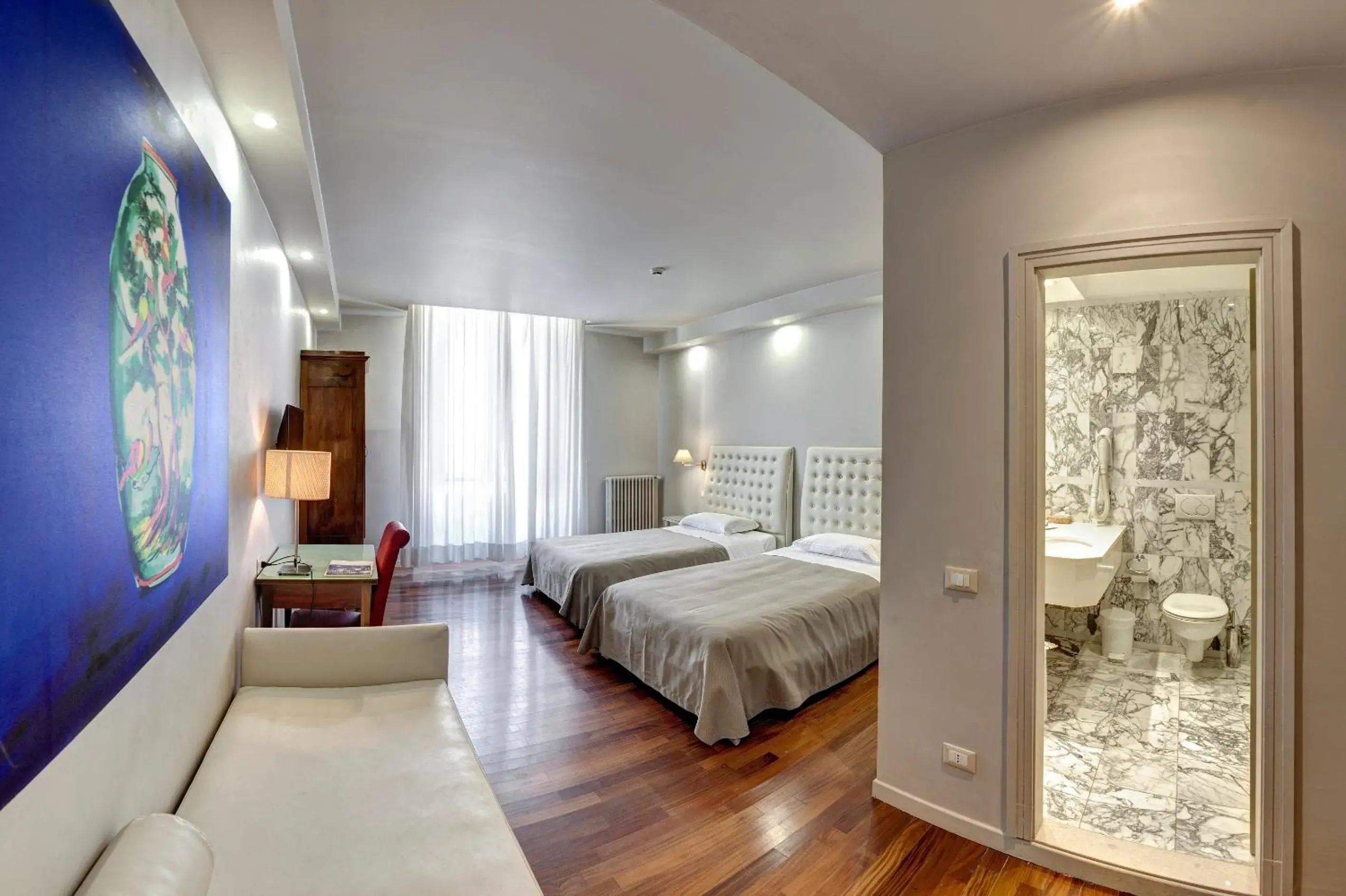 Double or Twin Room - single occupancy in Hotel Vittoria Double or Twin Room - single occupancy in Hotel Vittoria