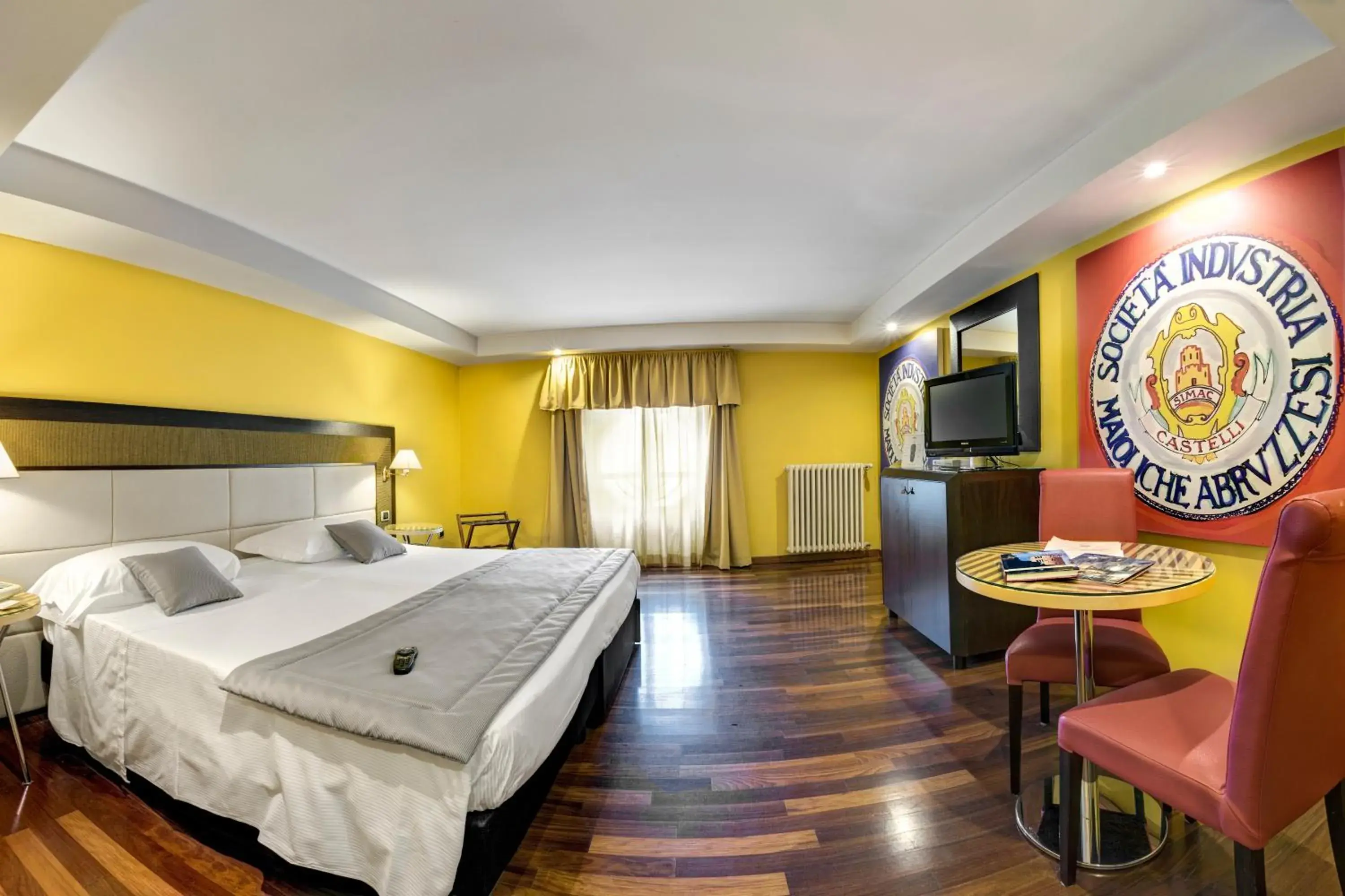 Triple Room in Hotel Vittoria Triple Room in Hotel Vittoria