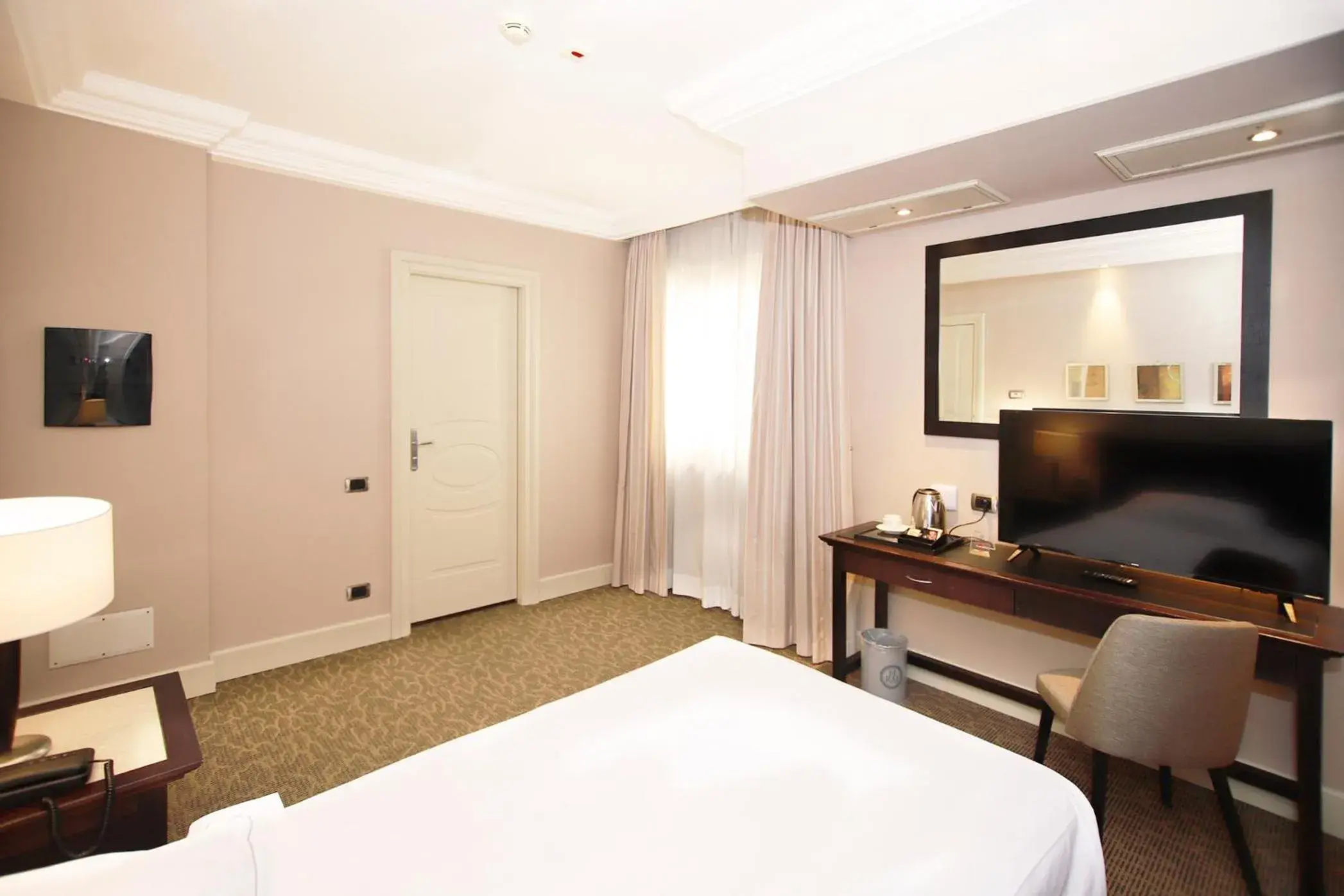 Single Room in Hotel Regina Margherita Single Room in Hotel Regina Margherita