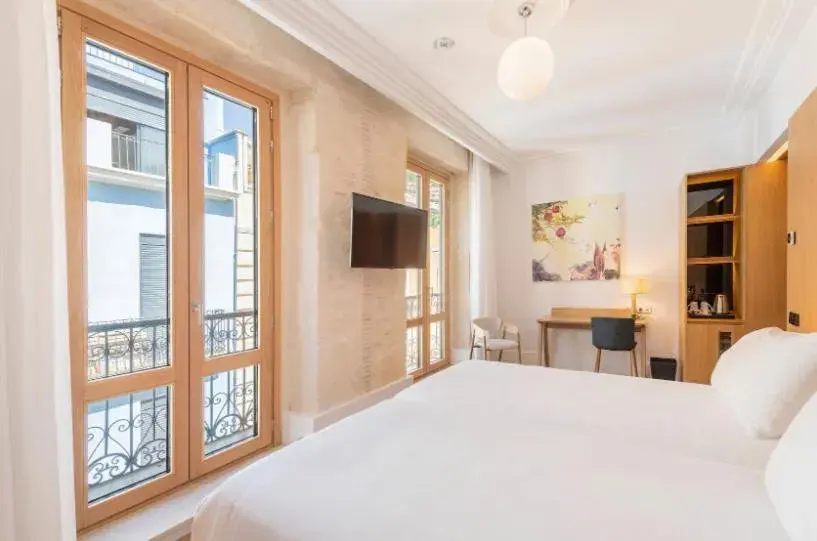 Deluxe Double Room in Eurostars Pórtico Alicante Deluxe Double Room in Eurostars Pórtico Alicante