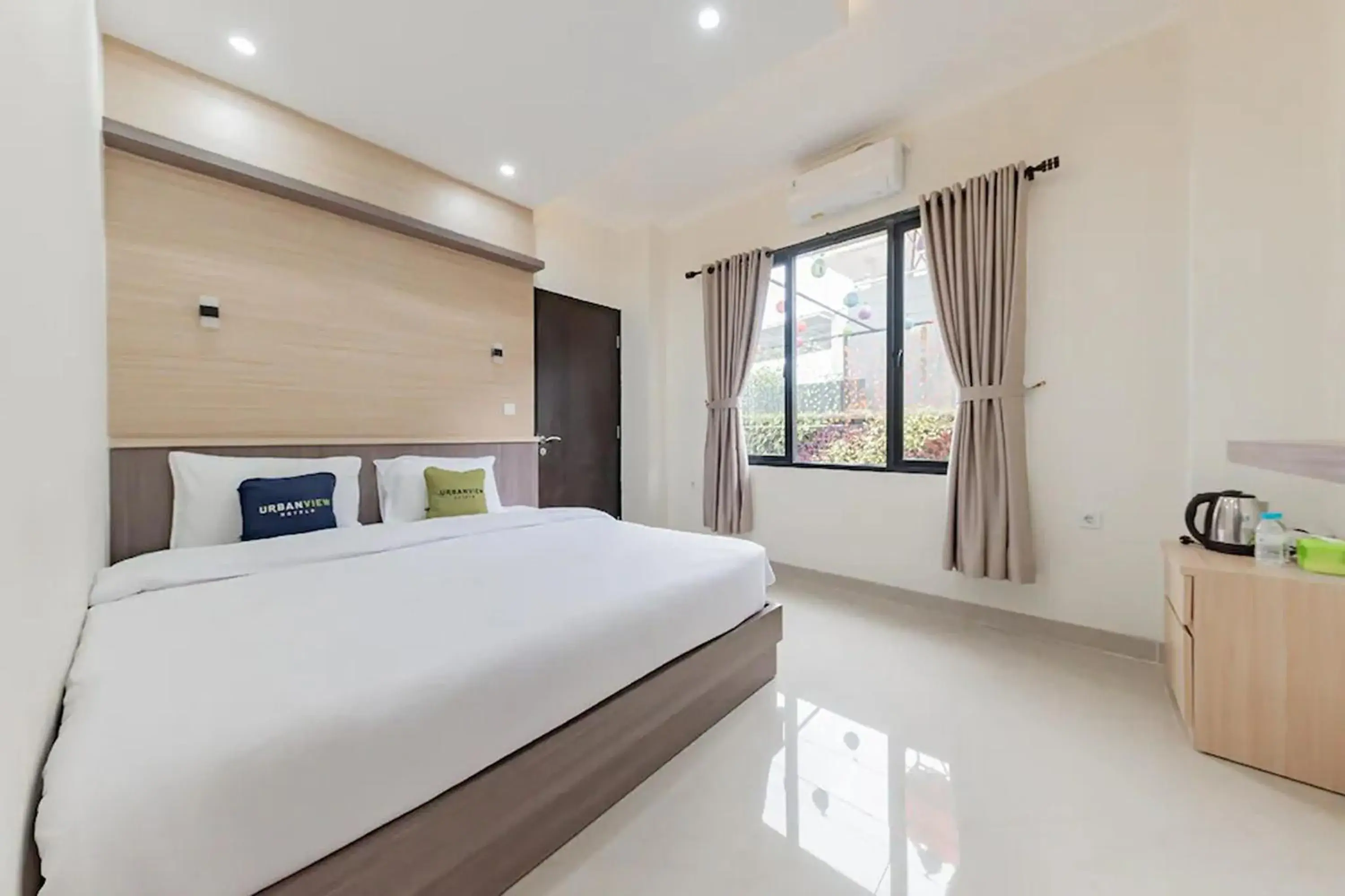 King Room in Mamifokobo Hotel & Glamping King Room in Mamifokobo Hotel & Glamping