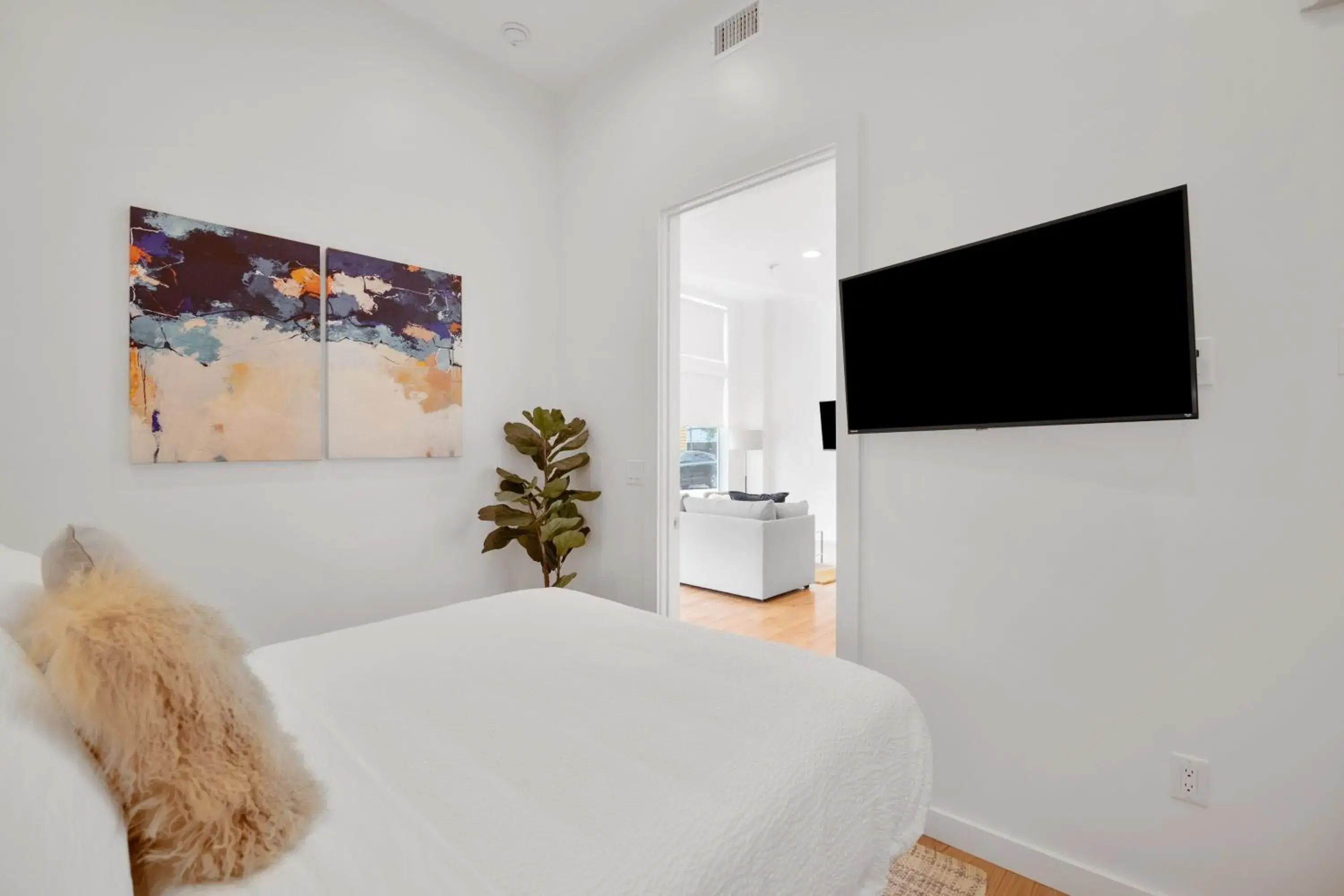 Deluxe Suite in The Iris Deluxe Suite in The Iris