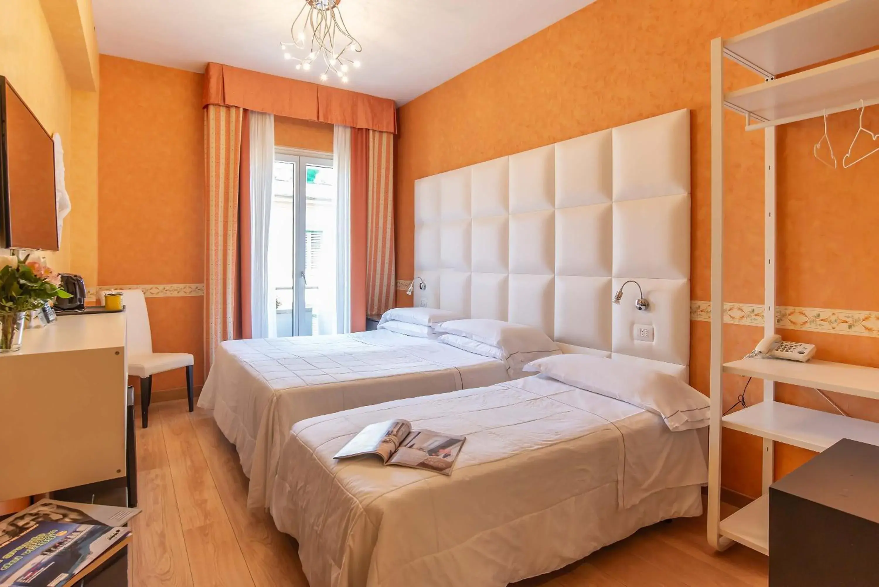 Triple Room in Hotel Jane Triple Room in Hotel Jane