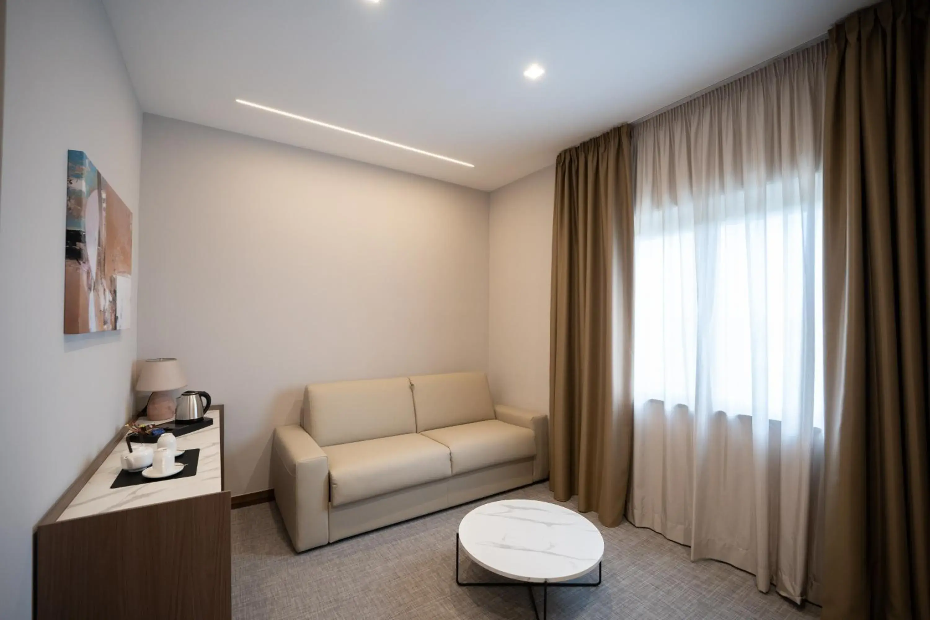 Executive Suite in Building Hotel Executive Suite in Building Hotel