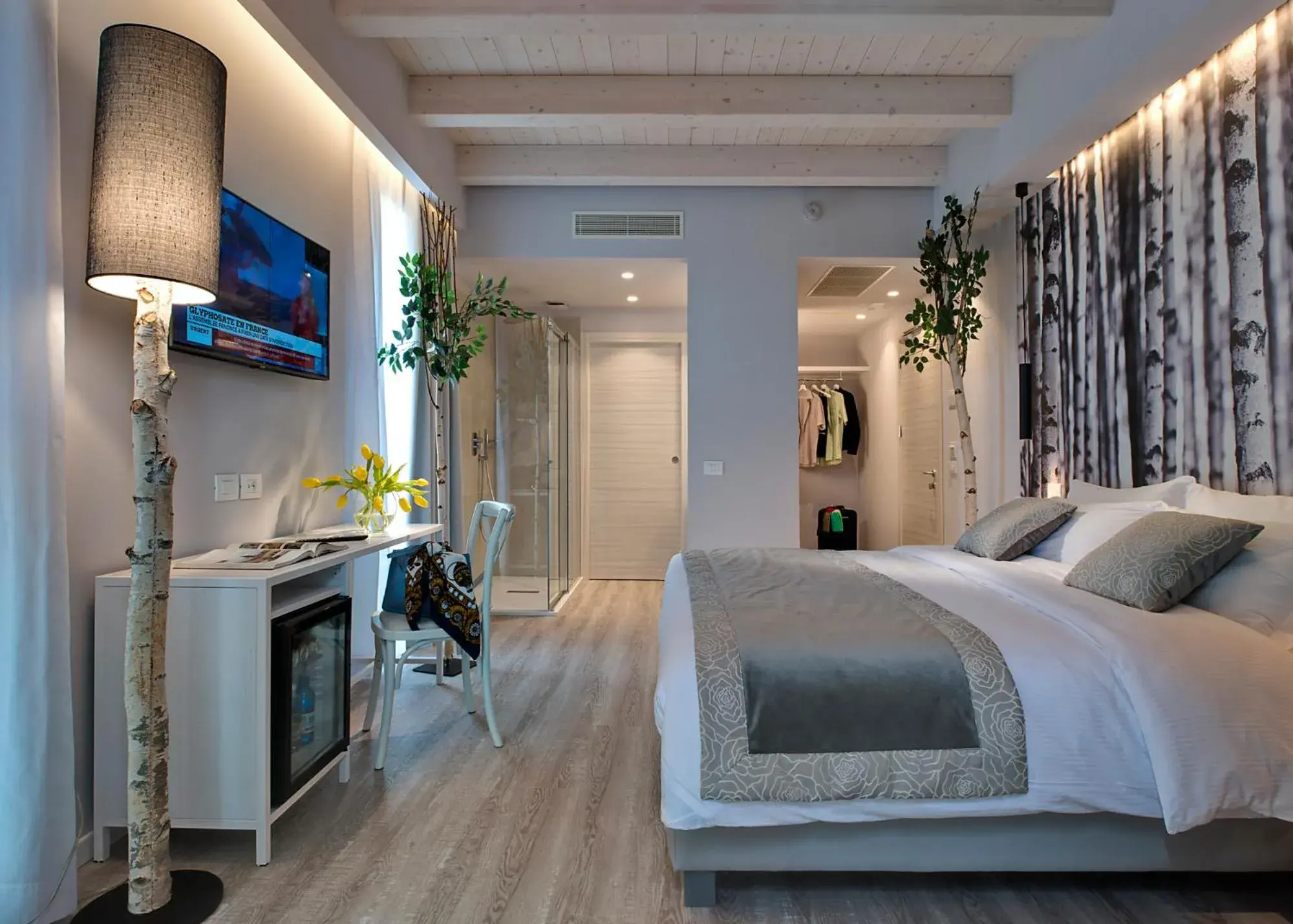 Deluxe Double Room with Balcony in Hotel Locanda Al Piave ***S Deluxe Double Room with Balcony in Hotel Locanda Al Piave ***S