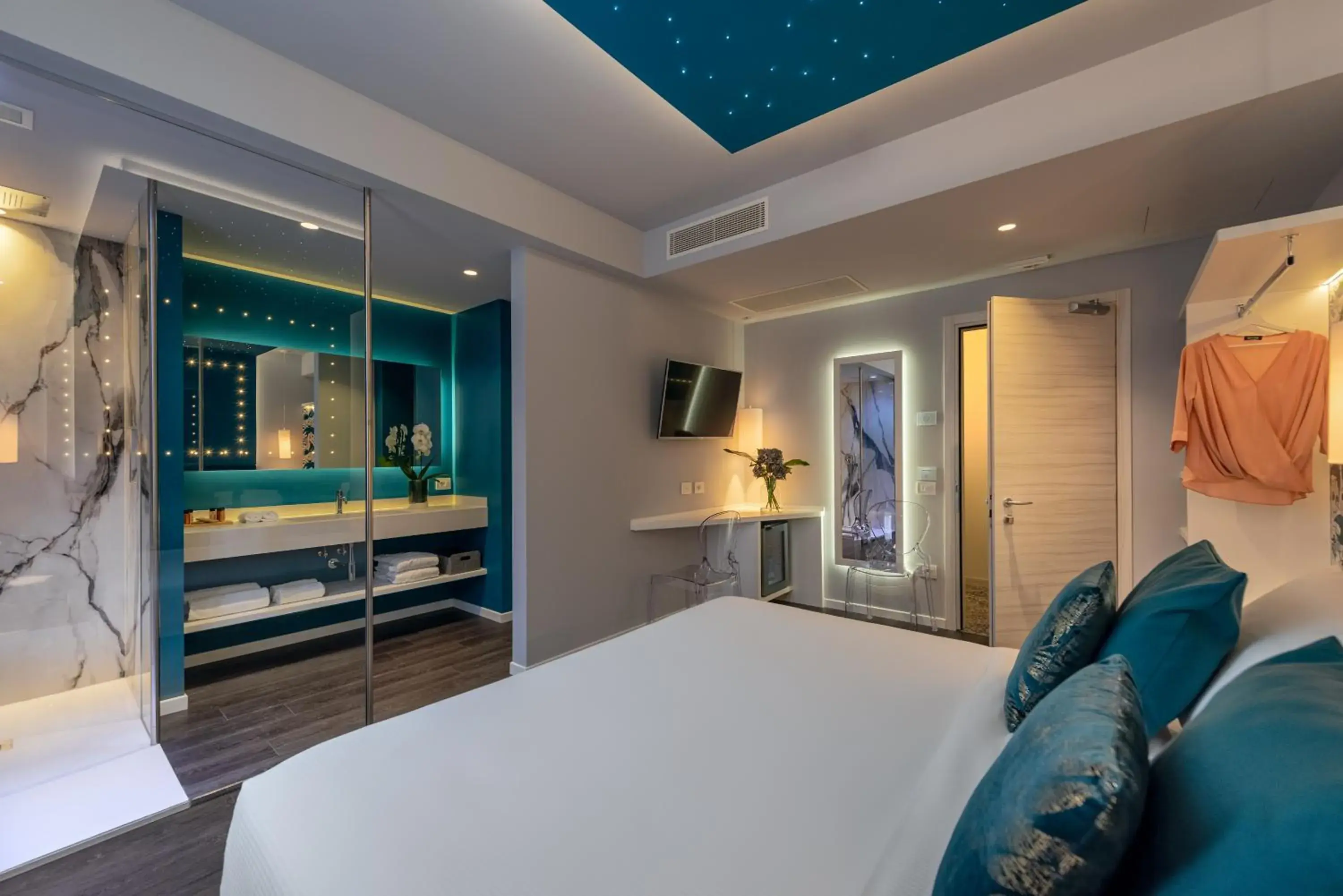 Deluxe King Room in Hotel Locanda Al Piave ***S Deluxe King Room in Hotel Locanda Al Piave ***S