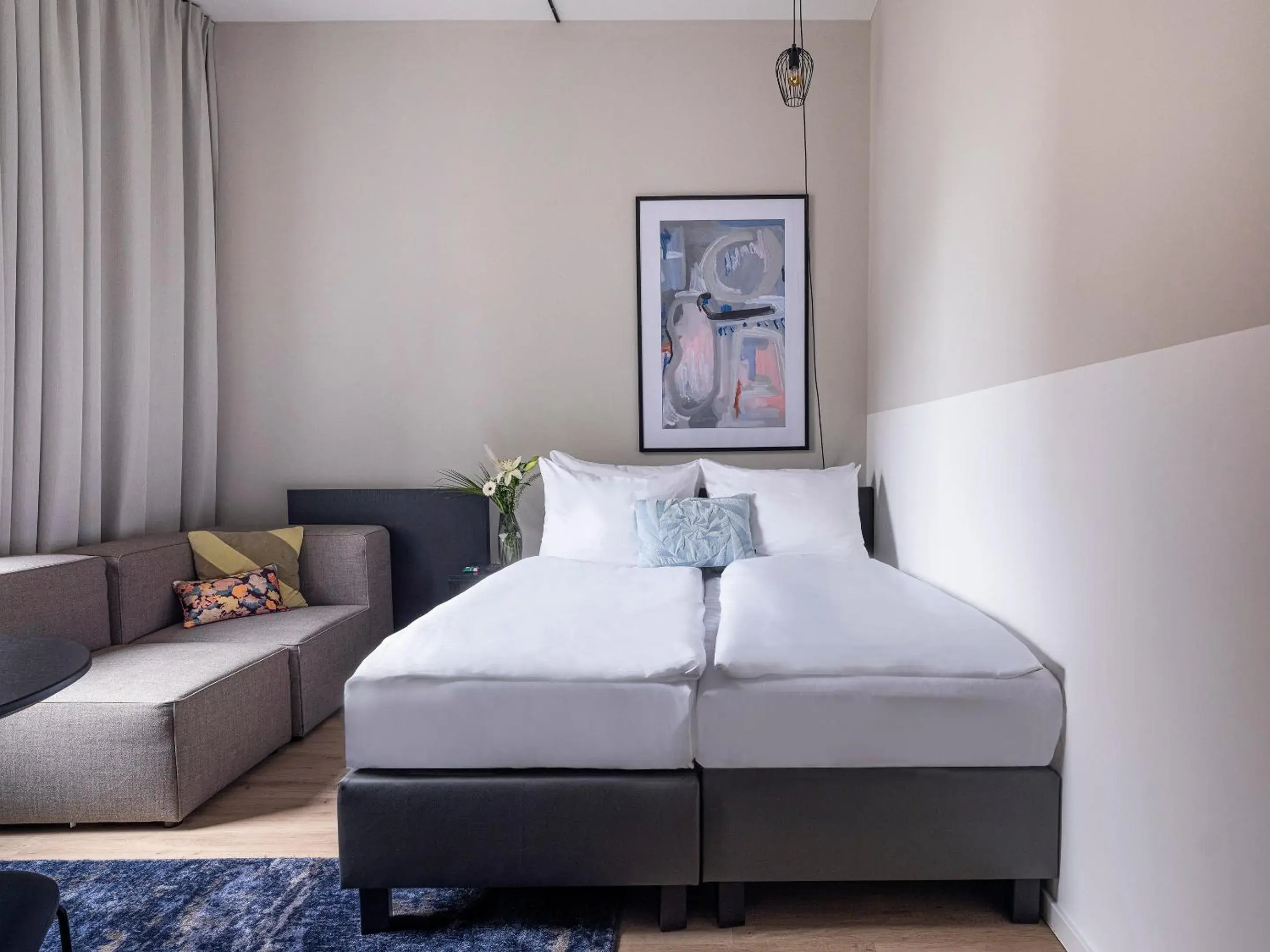 Large Studio with Kitchenette and Air Conditioning, Elevator Access in Numa Frankfurt Bloc Large Studio with Kitchenette and Air Conditioning, Elevator Access in Numa Frankfurt Bloc