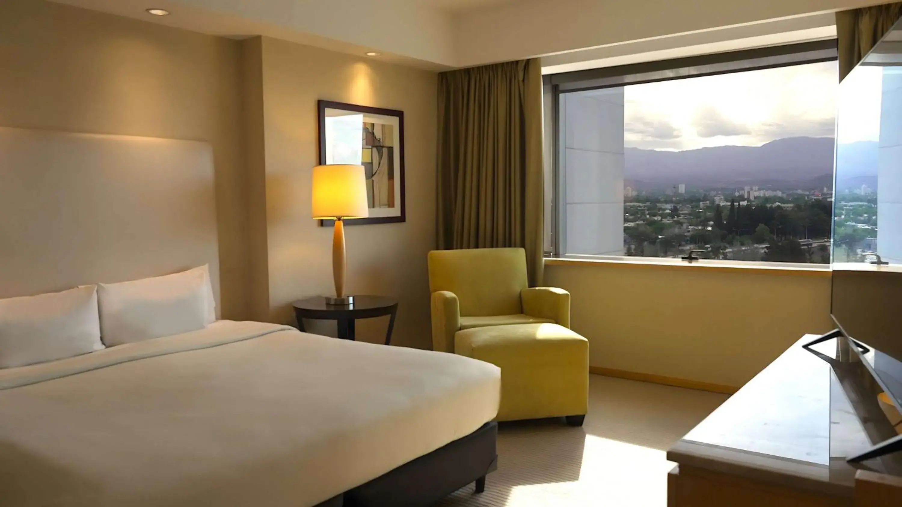 One-Bedroom King Suite in Hotel Casino Condor de los Andes One-Bedroom King Suite in Hotel Casino Condor de los Andes