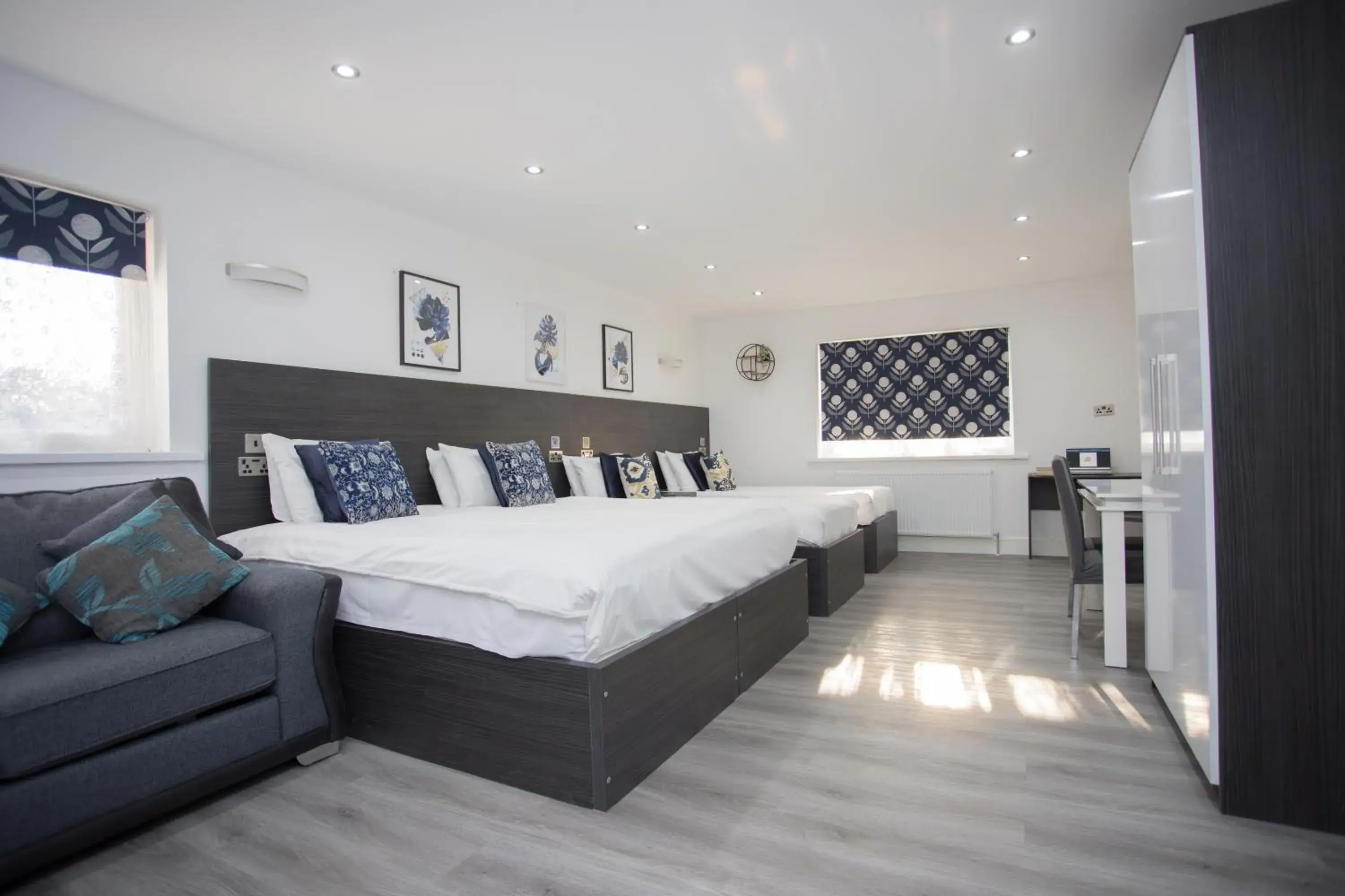 Deluxe Quadruple Room in Legoland Heathrow Windsor Apartment Hotel Deluxe Quadruple Room in Legoland Heathrow Windsor Apartment Hotel