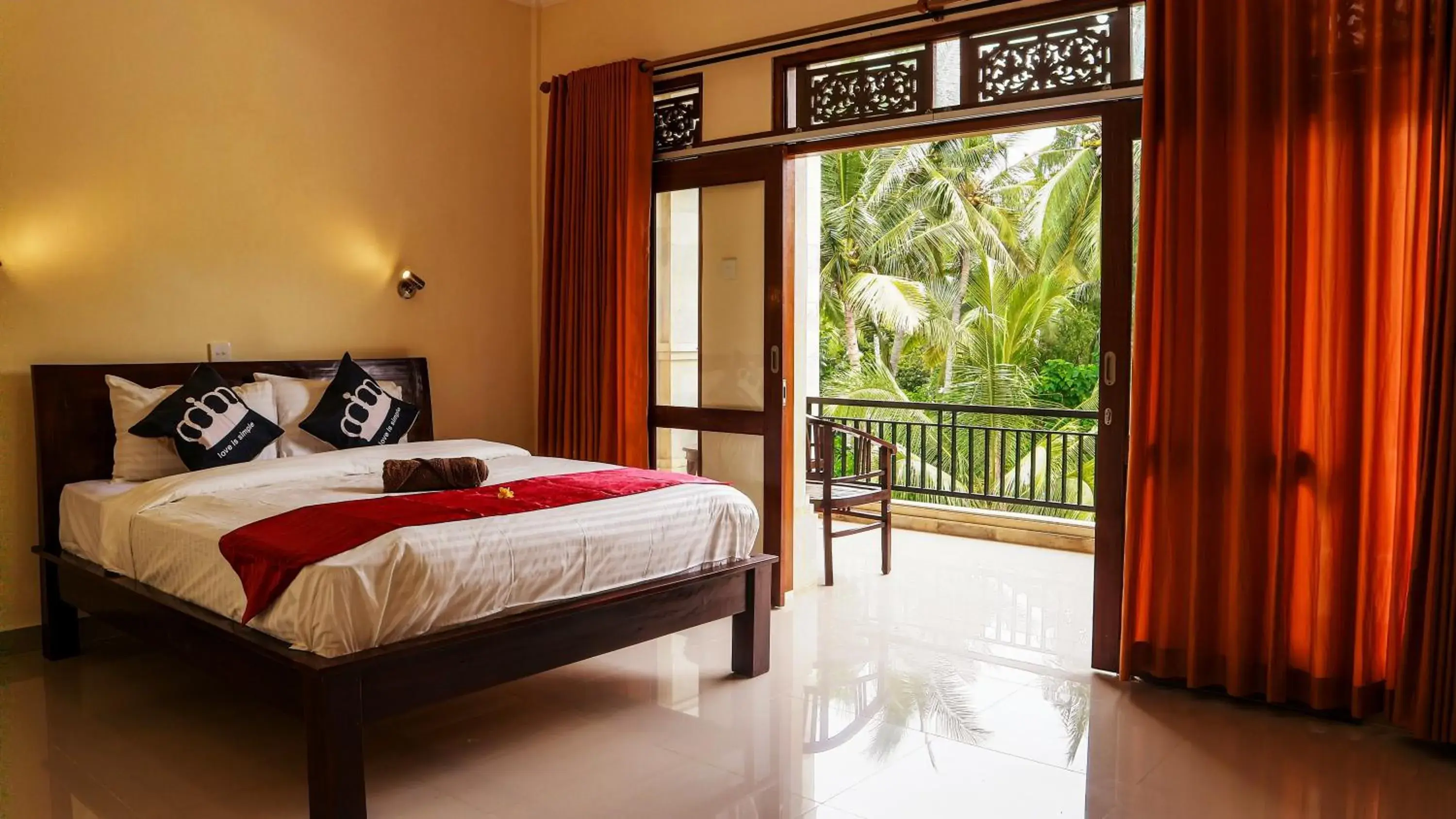 Double Room with Balcony - single occupancy in Bali 85 Beach Inn Double Room with Balcony - single occupancy in Bali 85 Beach Inn