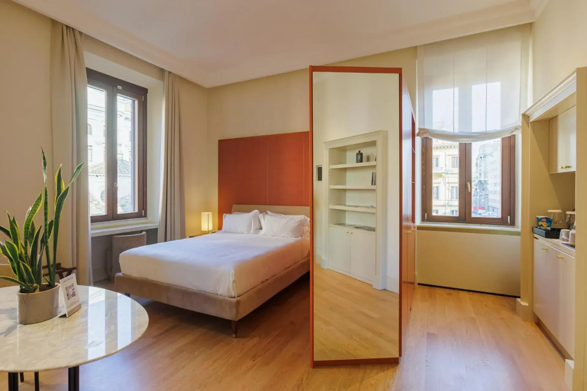 Deluxe Double Room with Balcony in Sentho Roma Deluxe Double Room with Balcony in Sentho Roma