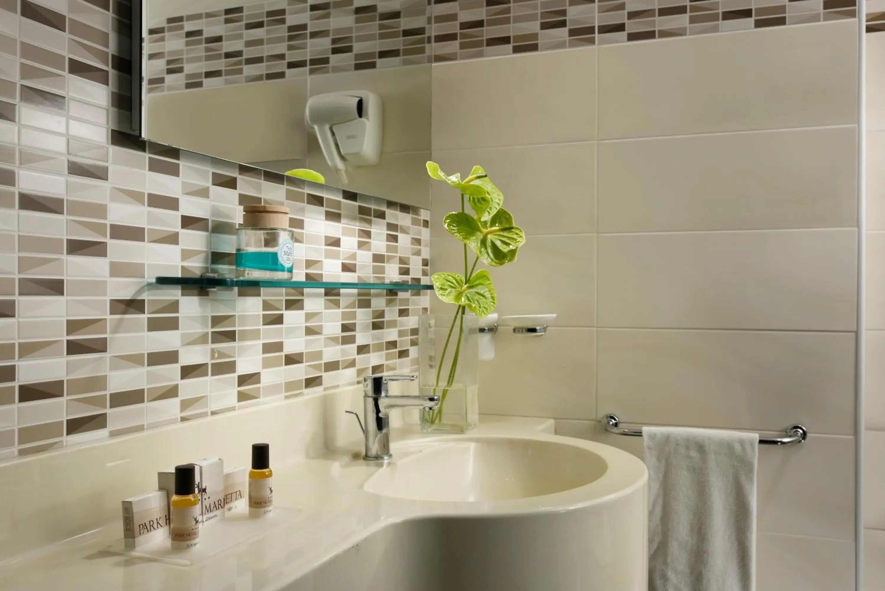 Comfort Double or Twin Room with Balcony in Park Hotel Marinetta - Beach & Spa Comfort Double or Twin Room with Balcony in Park Hotel Marinetta - Beach & Spa