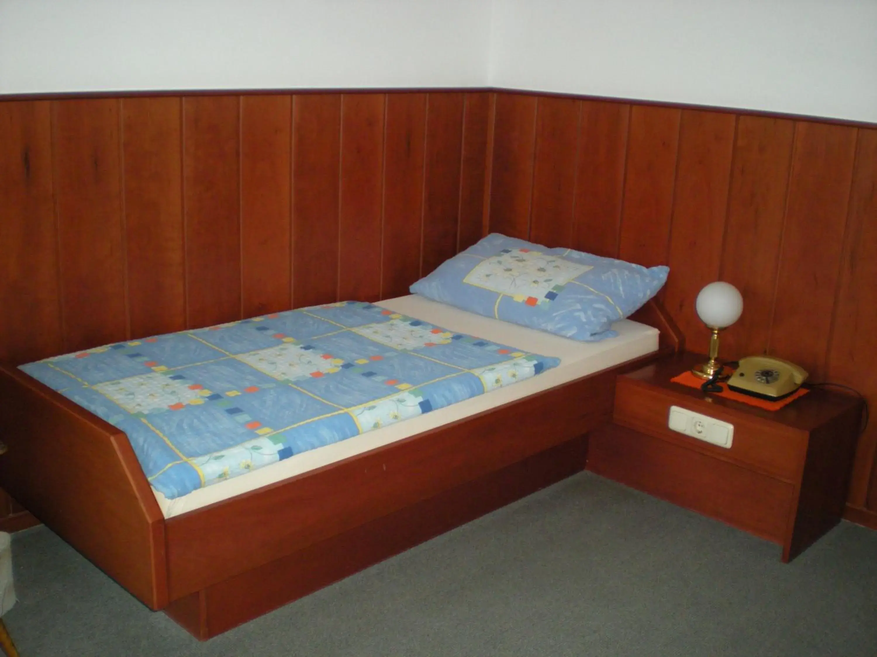 Single Room in Austria Traveller Hotel Lenzing Single Room in Austria Traveller Hotel Lenzing