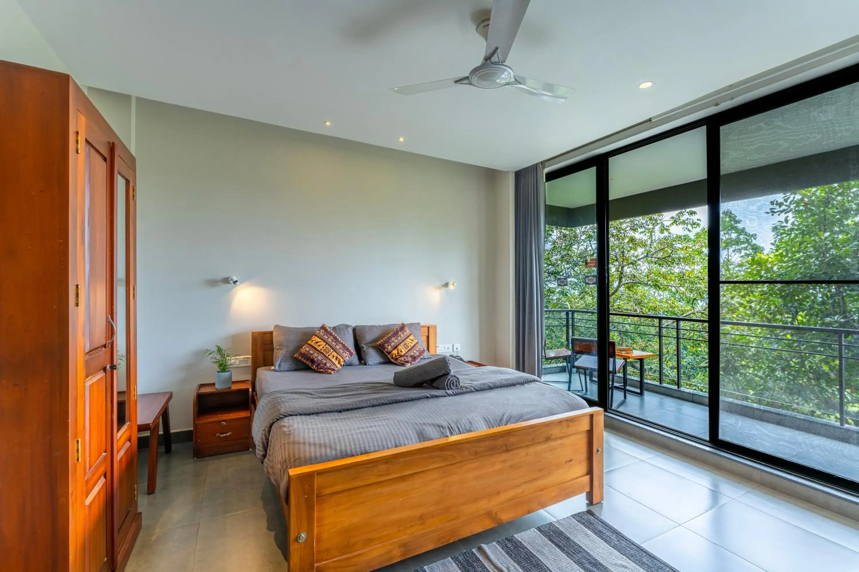 Family Room with Balcony in K Mansion Family Room with Balcony in K Mansion