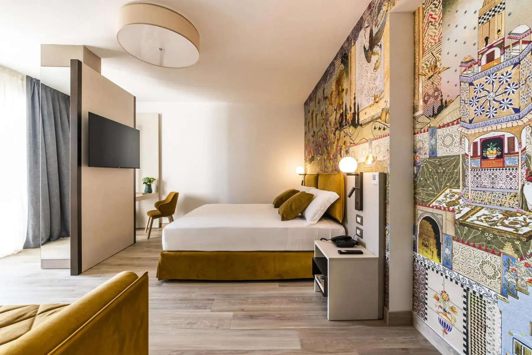 Junior Suite with Pool View in Life Hotel 4 Superior Junior Suite with Pool View in Life Hotel 4 Superior