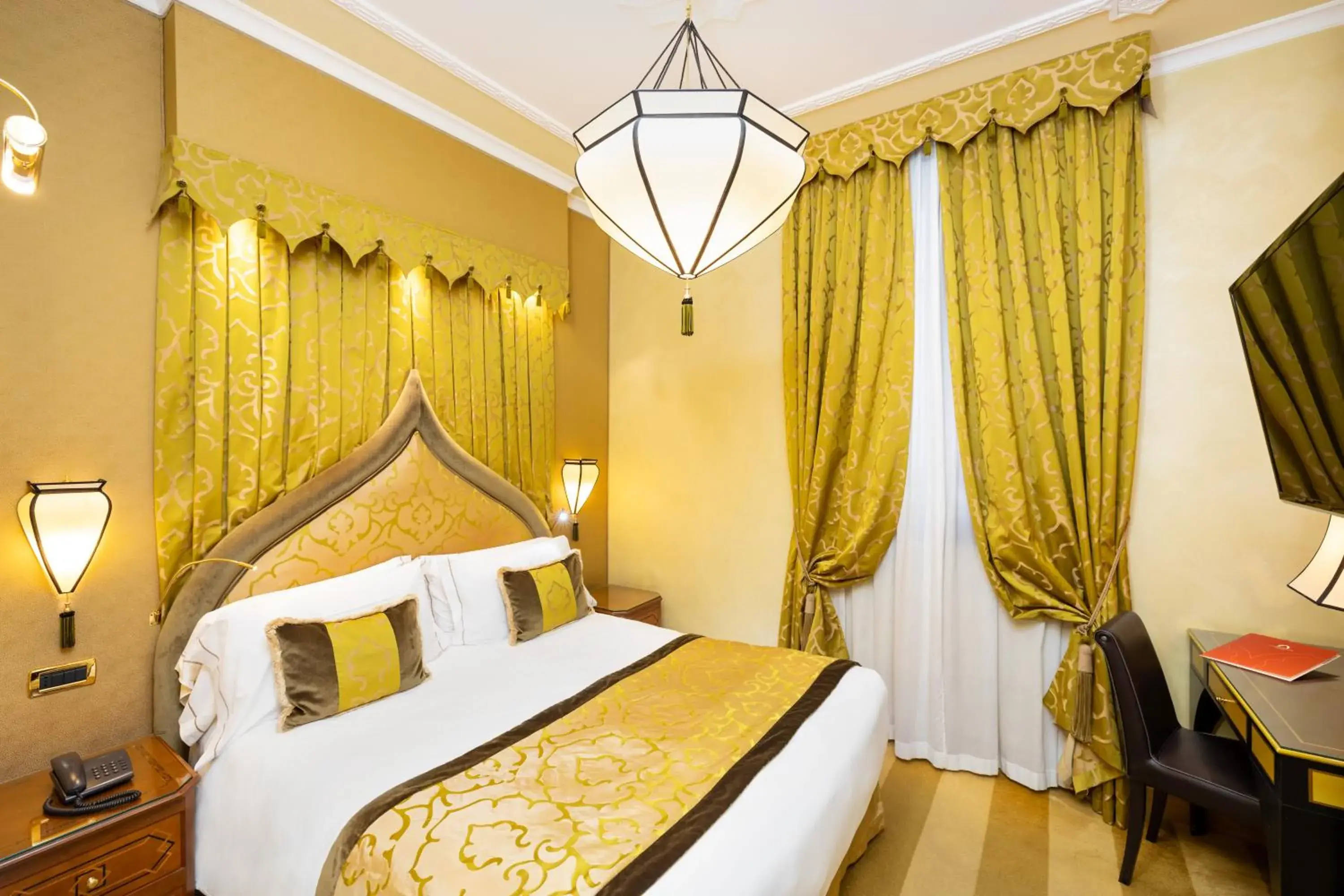 Classic Double Room in Ai Mori d'Oriente Classic Double Room in Ai Mori d'Oriente