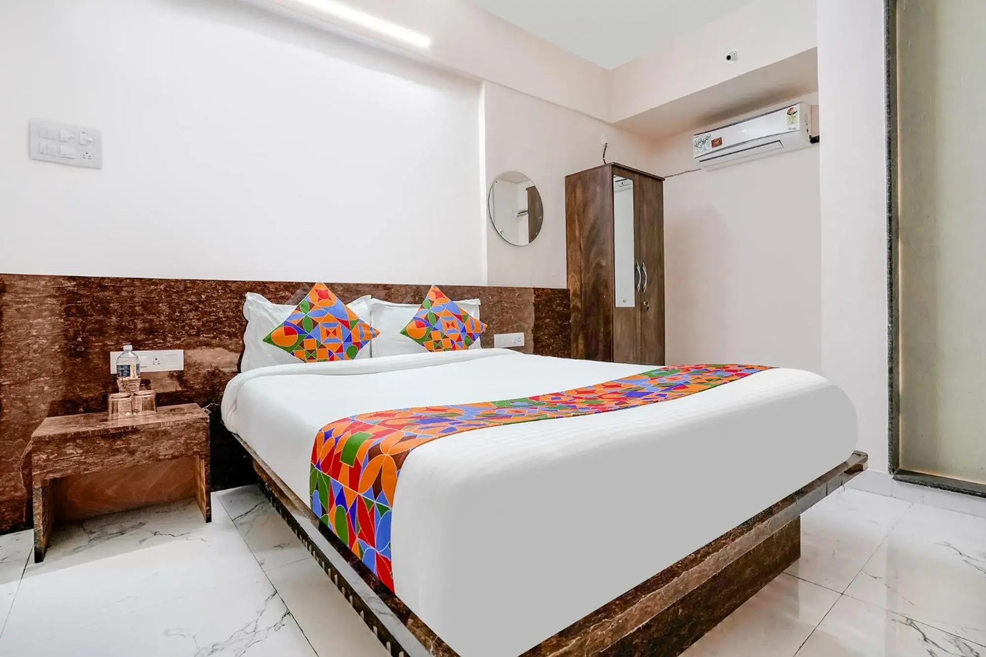 Deluxe Room - single occupancy in FabHotel Wakad Villa - Nr Amar Business Zone Deluxe Room - single occupancy in FabHotel Wakad Villa - Nr Amar Business Zone