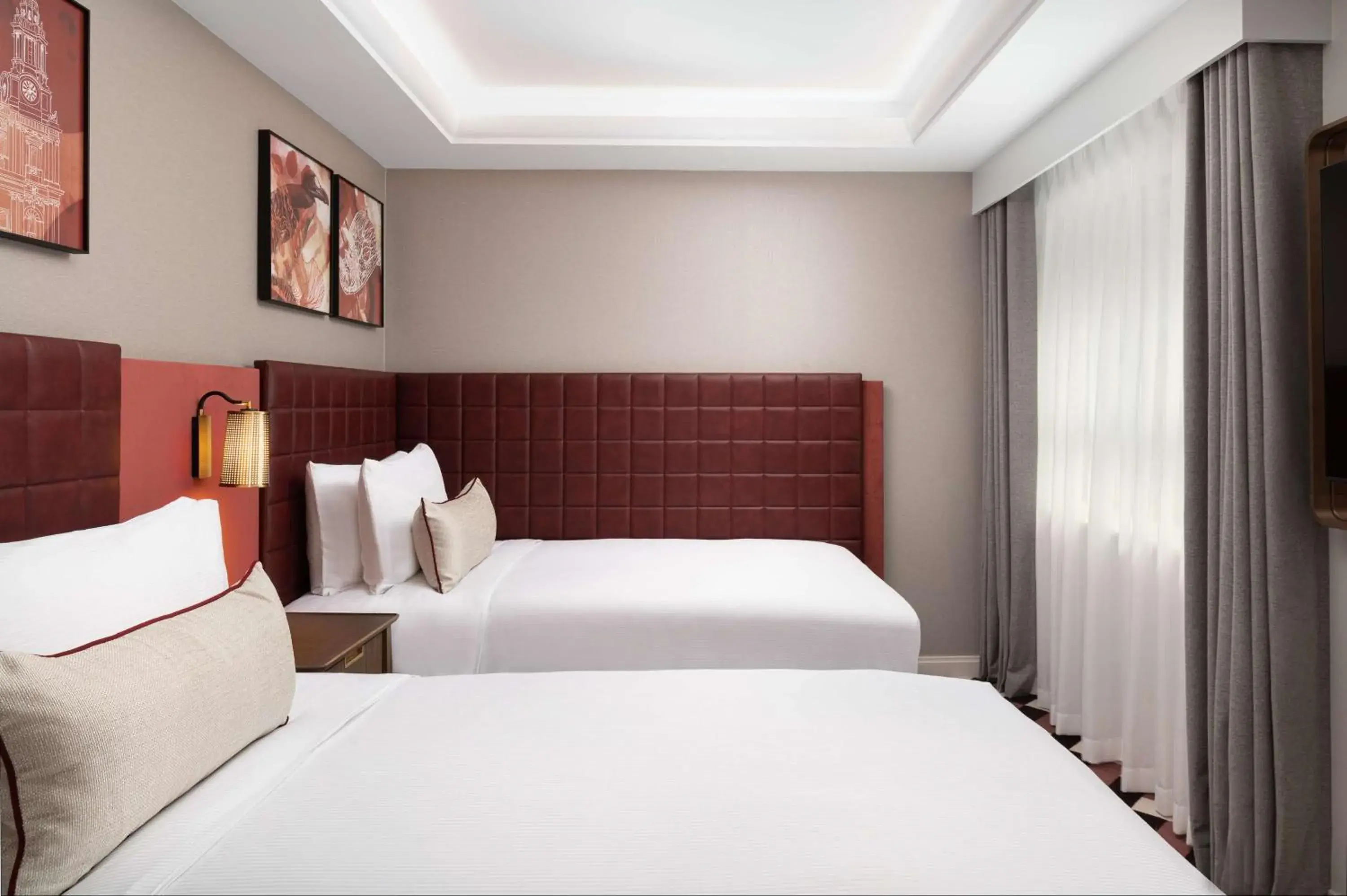 Superior Twin Room in Lost Property St Pauls London, Curio Collection By Hilton Superior Twin Room in Lost Property St Pauls London, Curio Collection By Hilton