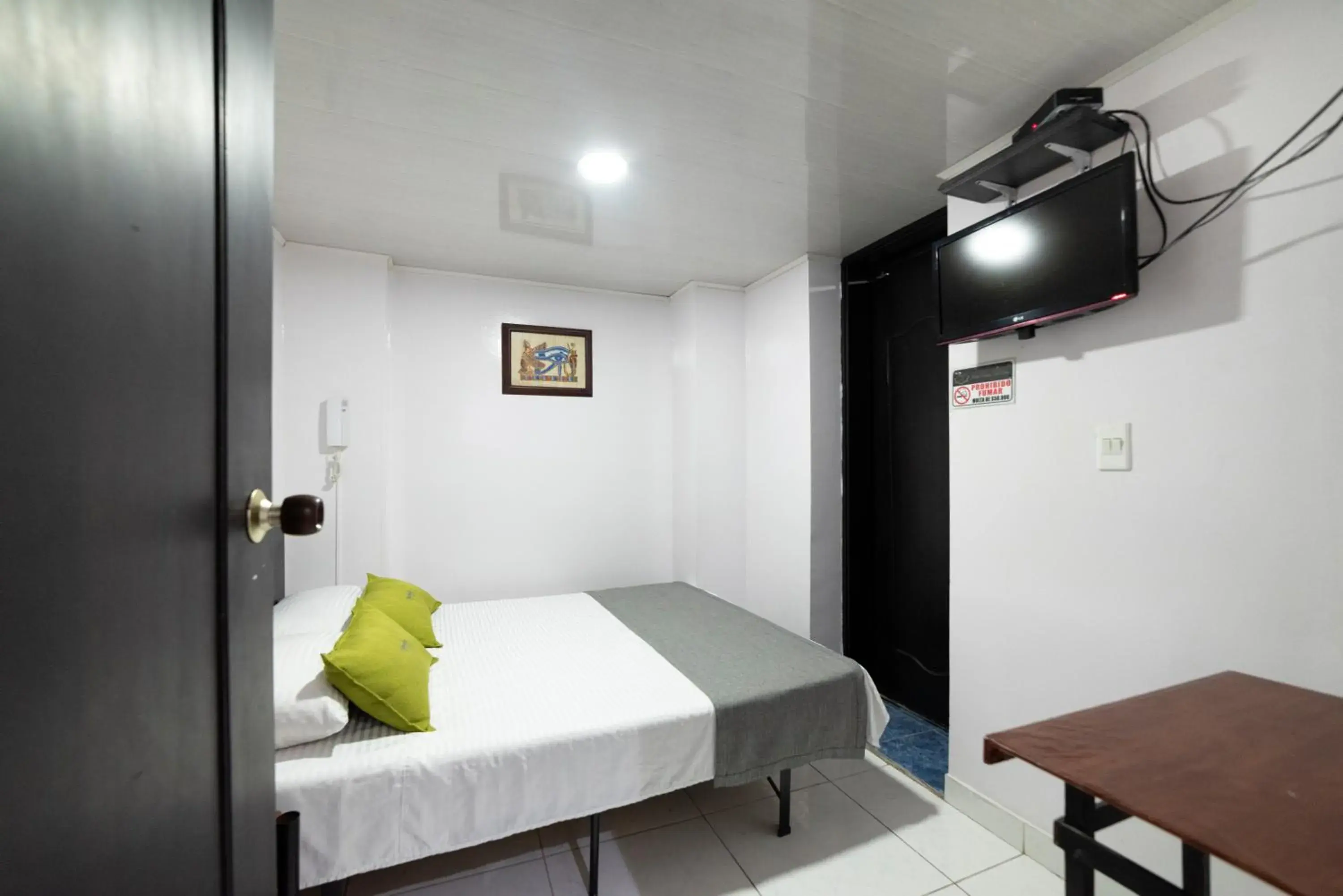 Budget Single Room - single occupancy in Ayenda 1016 Bogota Chapinero Budget Single Room - single occupancy in Ayenda 1016 Bogota Chapinero